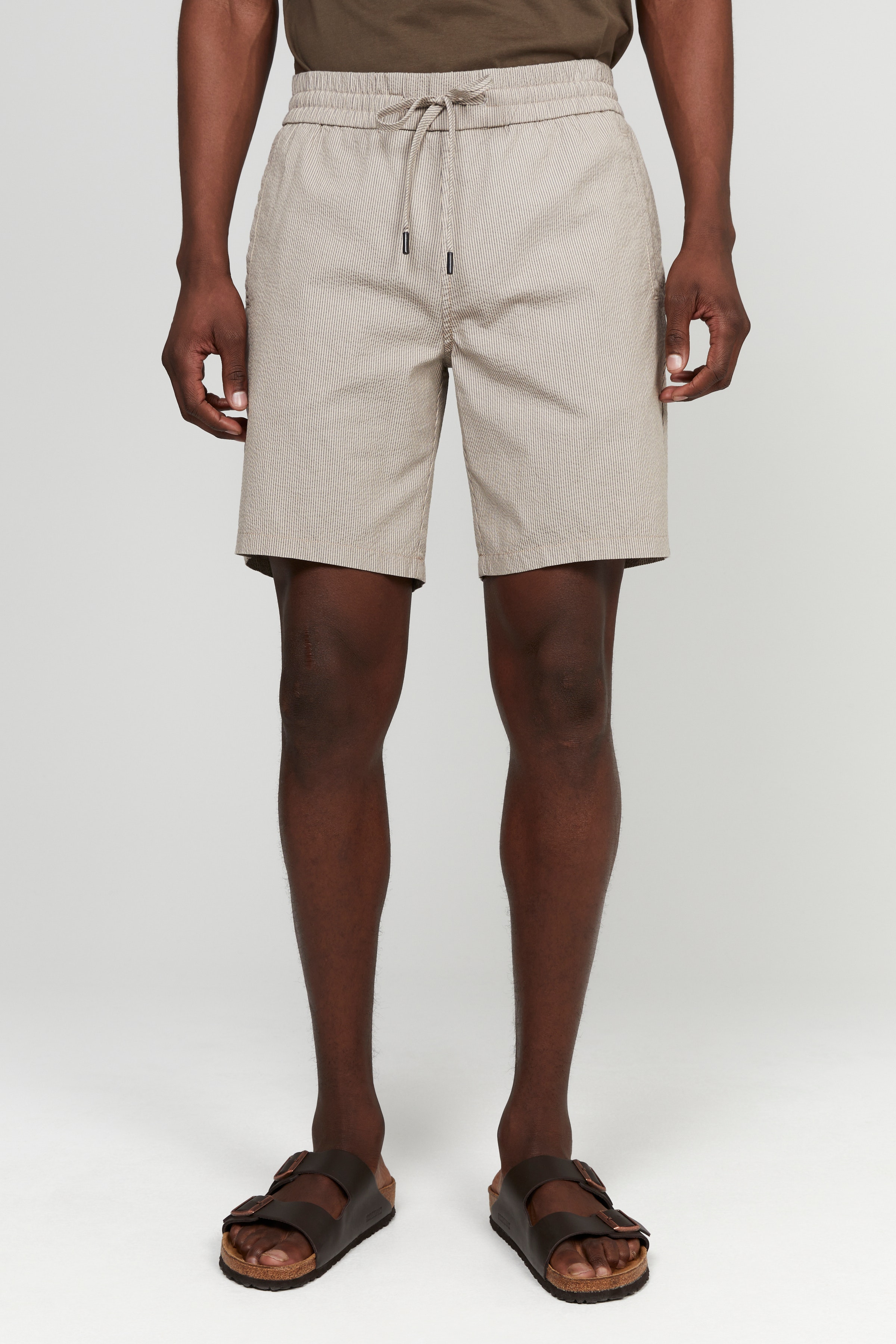 MAdale Shorts LOOKBOOK FRONT 30206750-181112