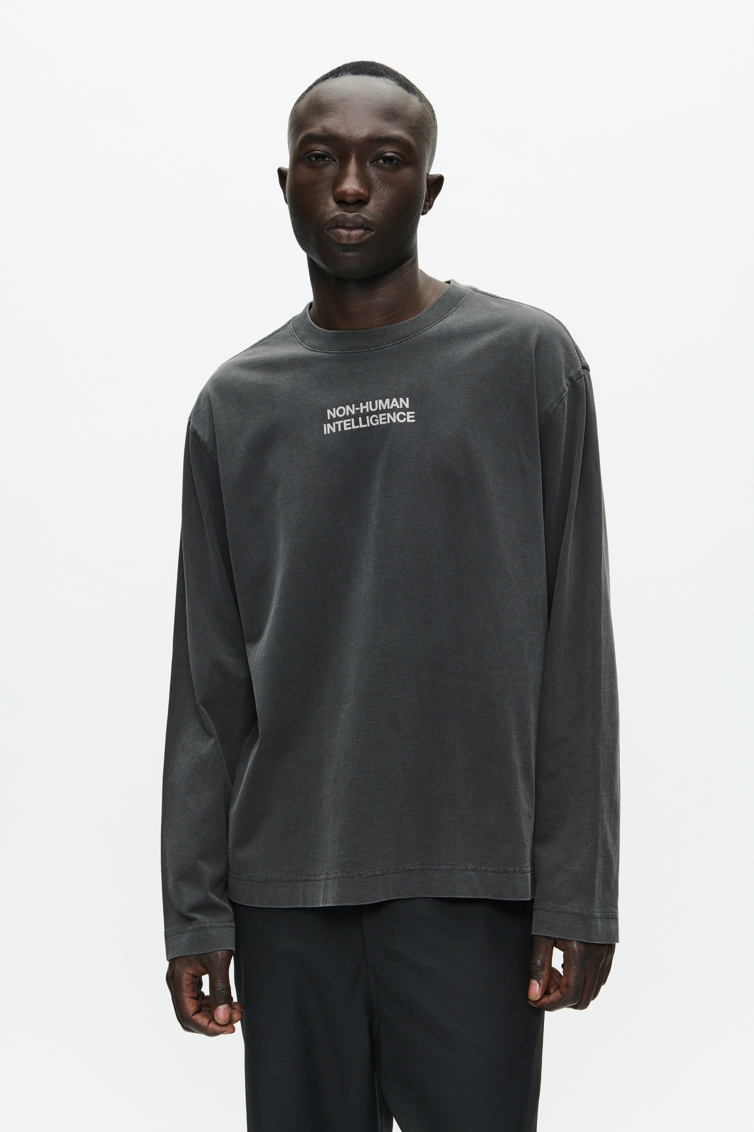 WWRyan T-shirt LOOKBOOK FRONT 30251796-304420