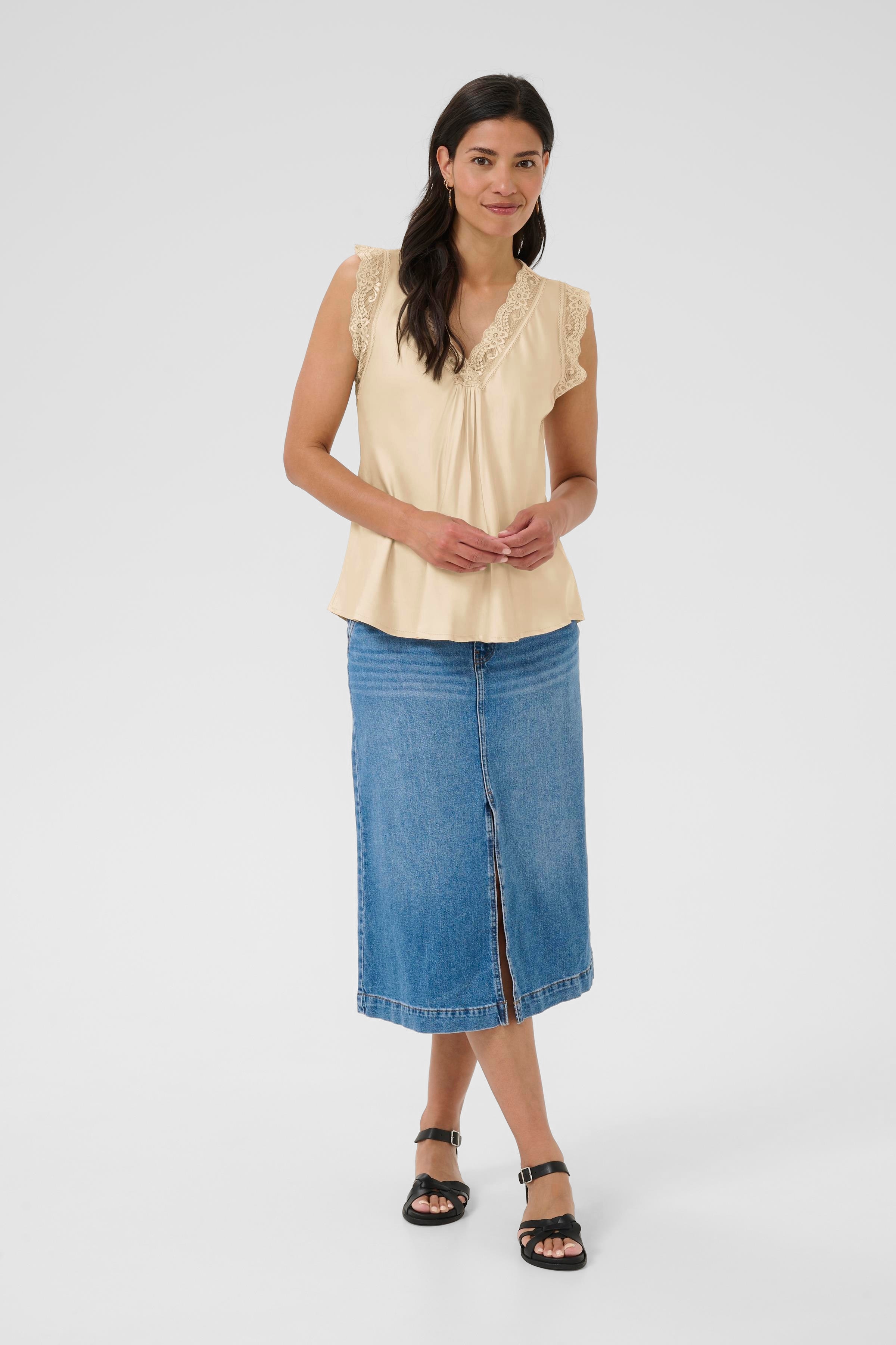 BPkarla Top LOOKBOOK FRONT 40103571-400773
