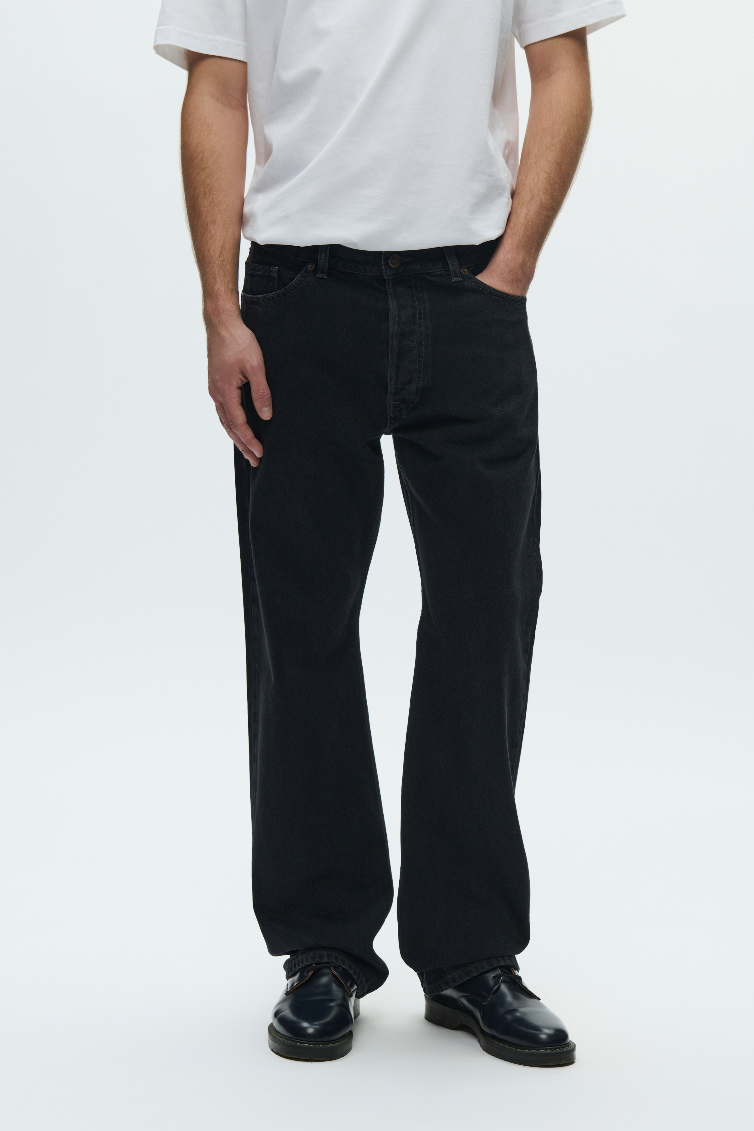 WWType 2 Jeans LOOKBOOK FRONT 30251601-304315