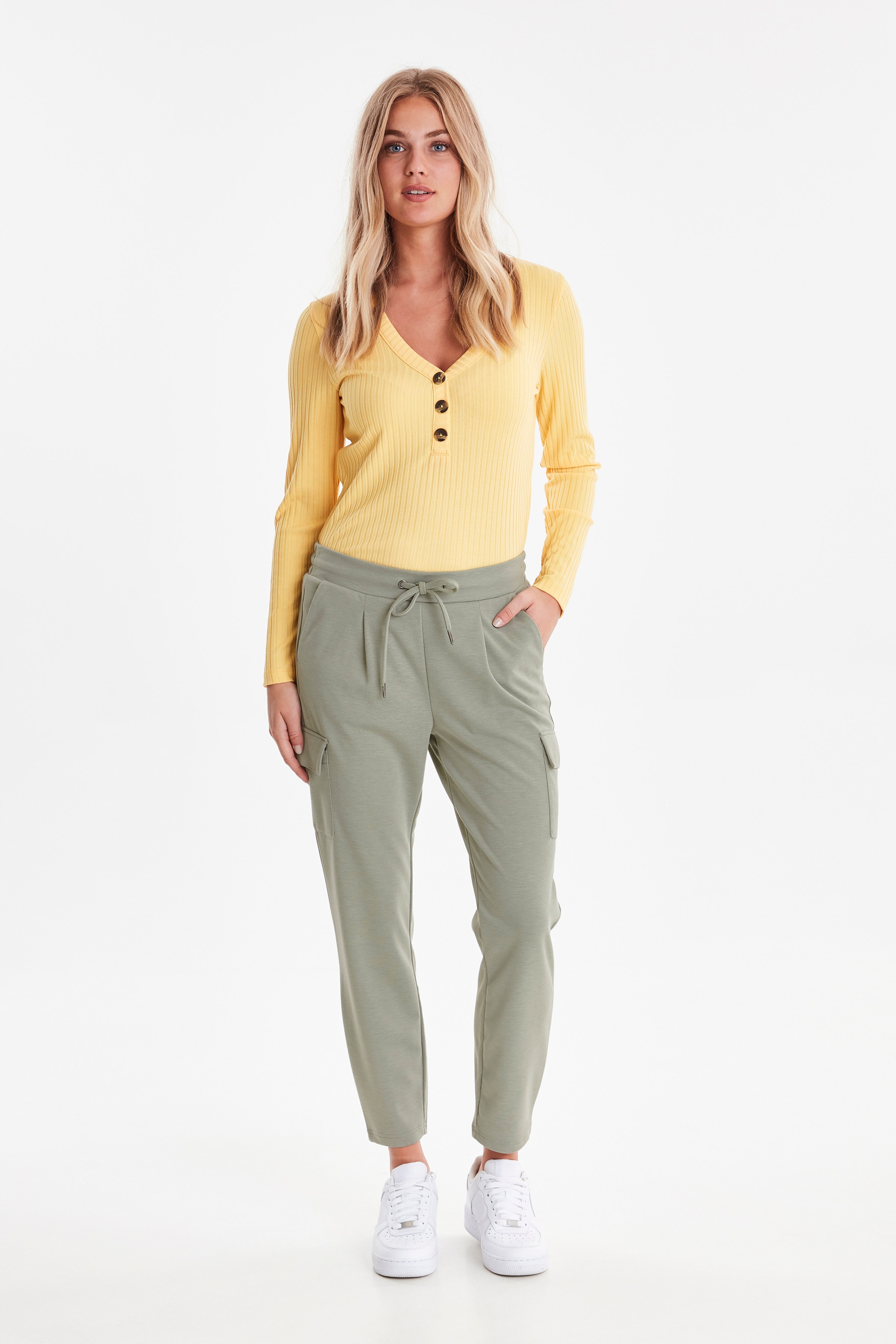 BYRizetta cargo pants LOOKBOOK FRONT 20807589-80353