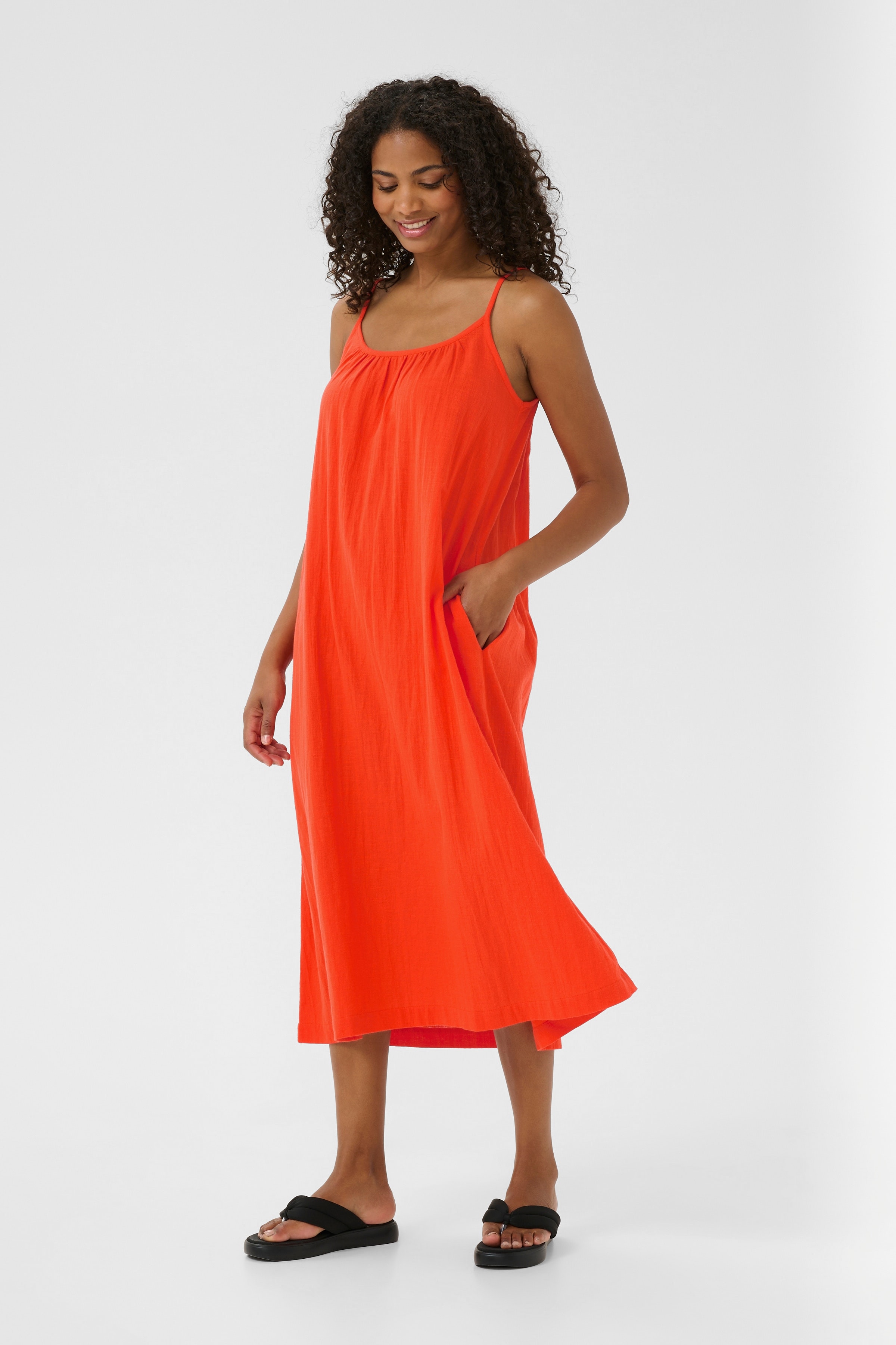 KApauline Kjole LOOKBOOK FRONT 10508562-171558