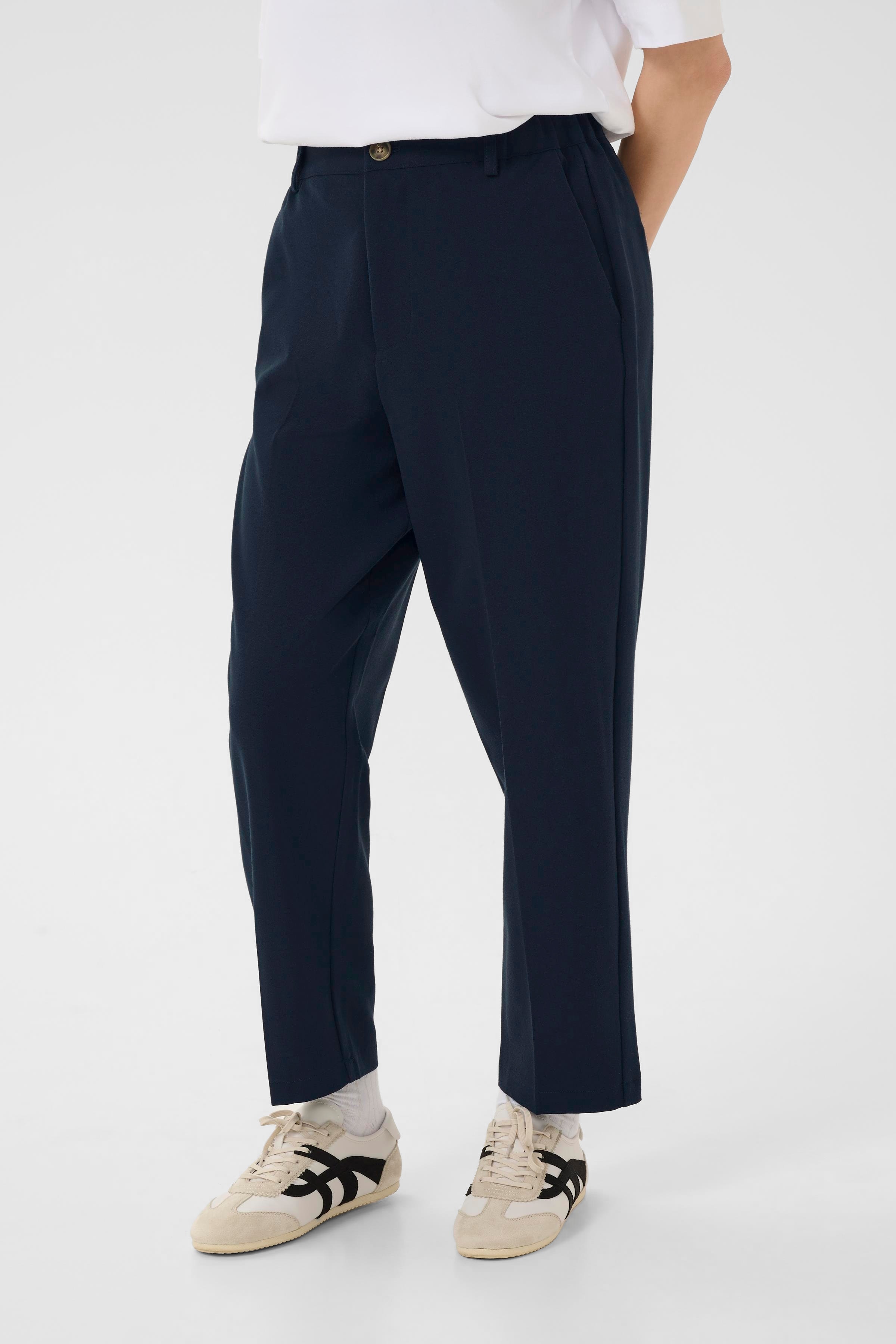 KAheather Trousers LOOKBOOK FRONT 10511224-194020