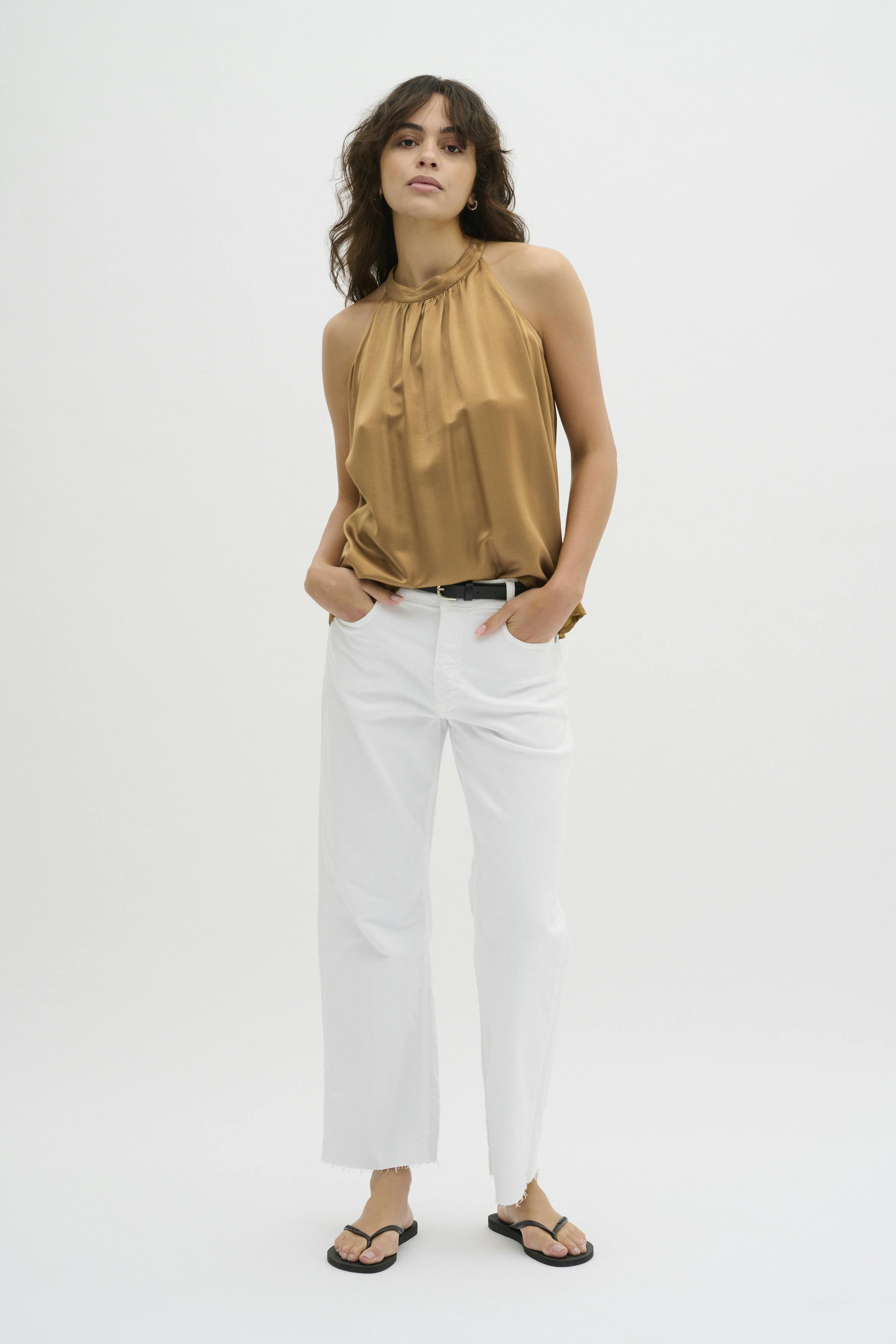 EstelleMW Top LOOKBOOK FRONT 10704728-171125