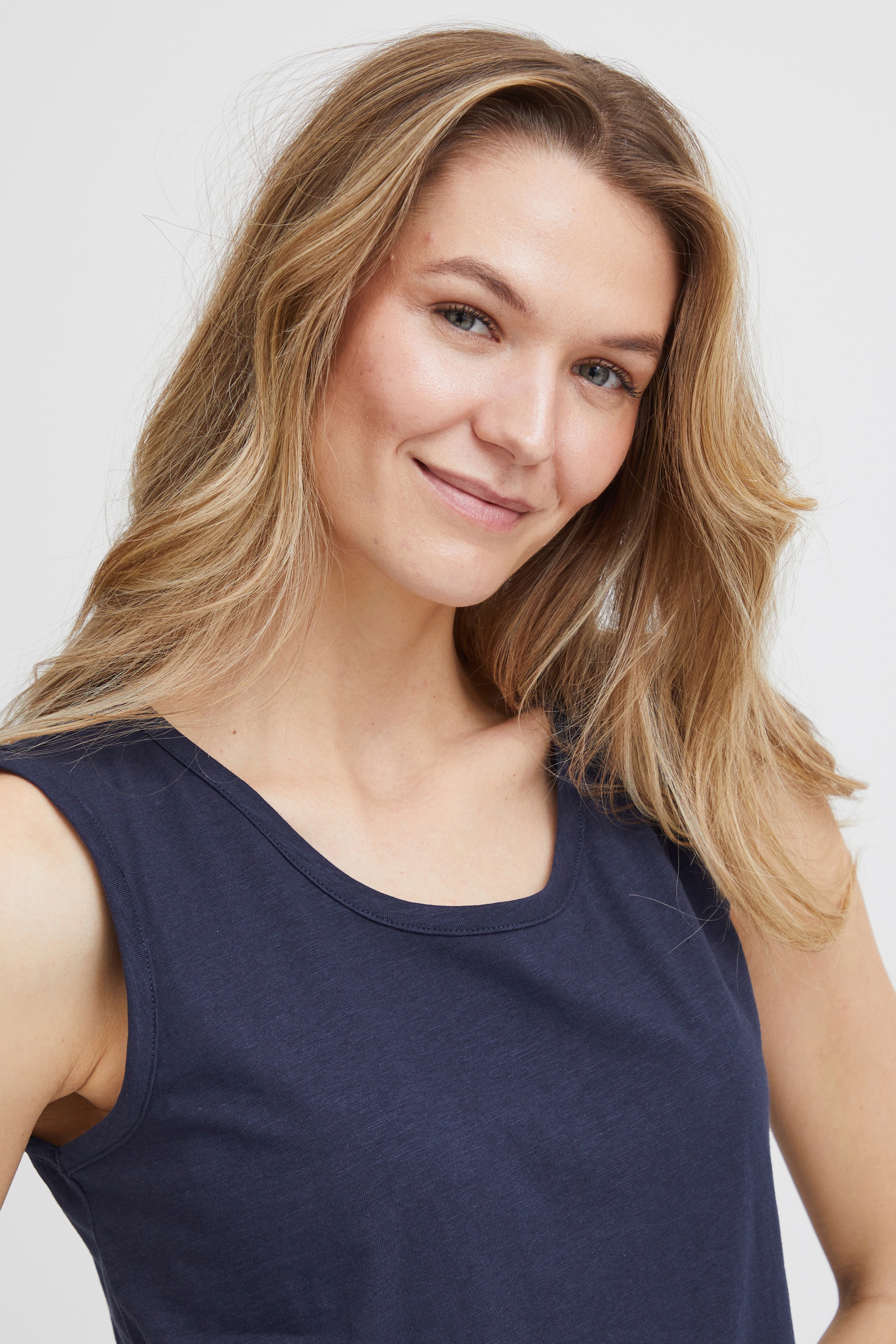 FRDALIA Top LOOKBOOK DETAIL 20614377-193923