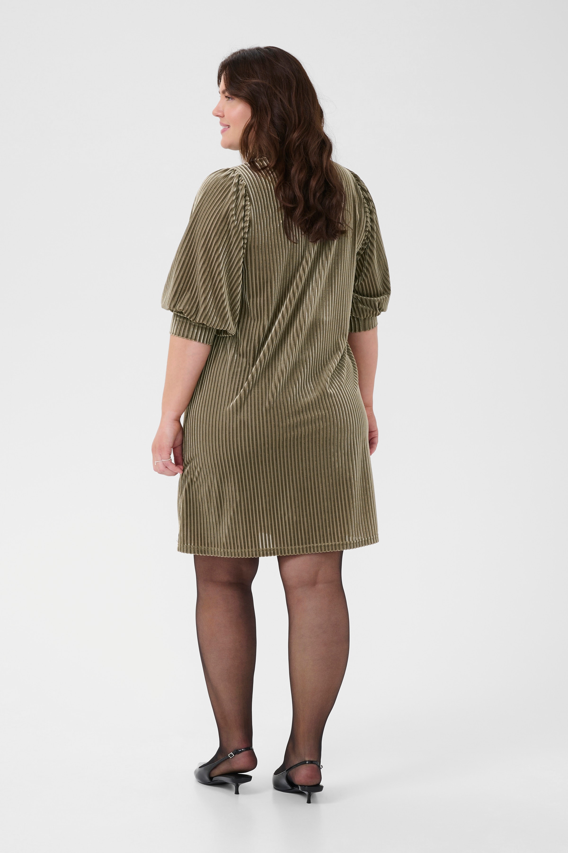 KCcacanna Dress LOOKBOOK BACK 10581209-190808