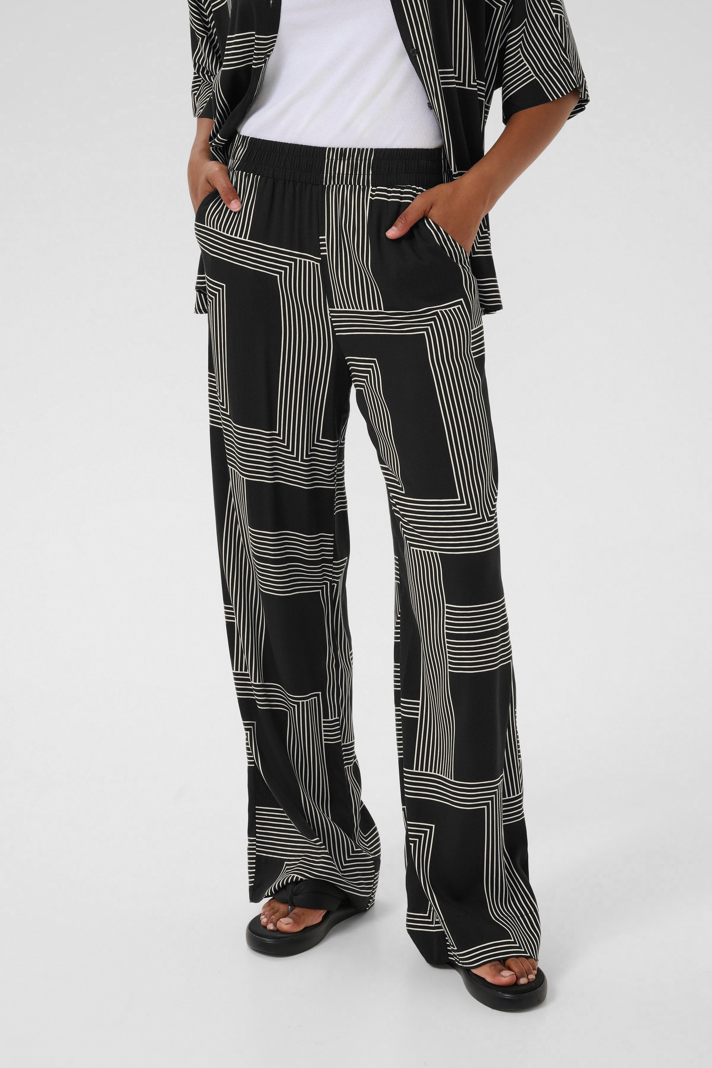 KAdonny Byxor LOOKBOOK FRONT 10510104-107704