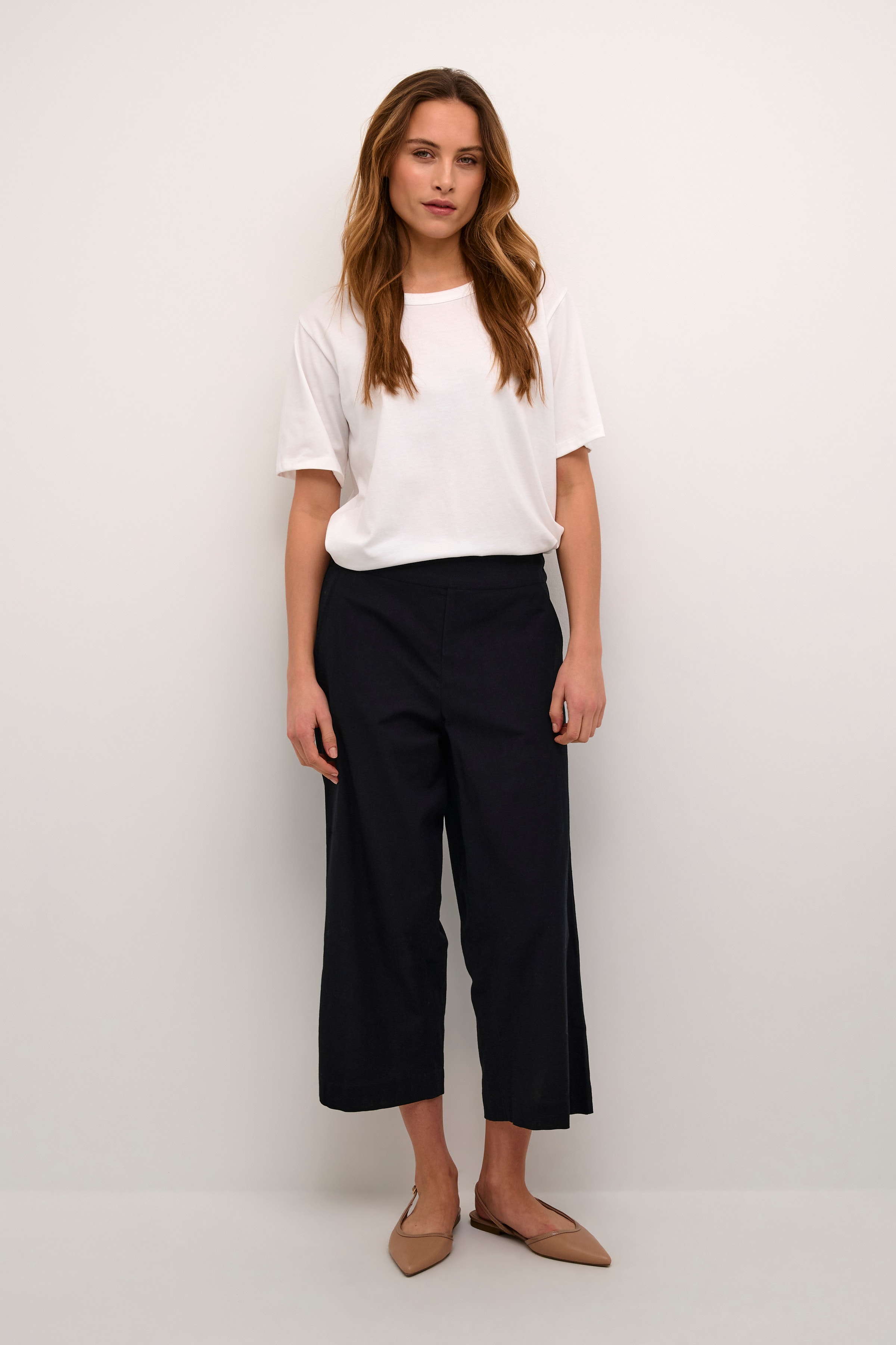 BPkia Trousers LOOKBOOK FRONT 10590416-100121B