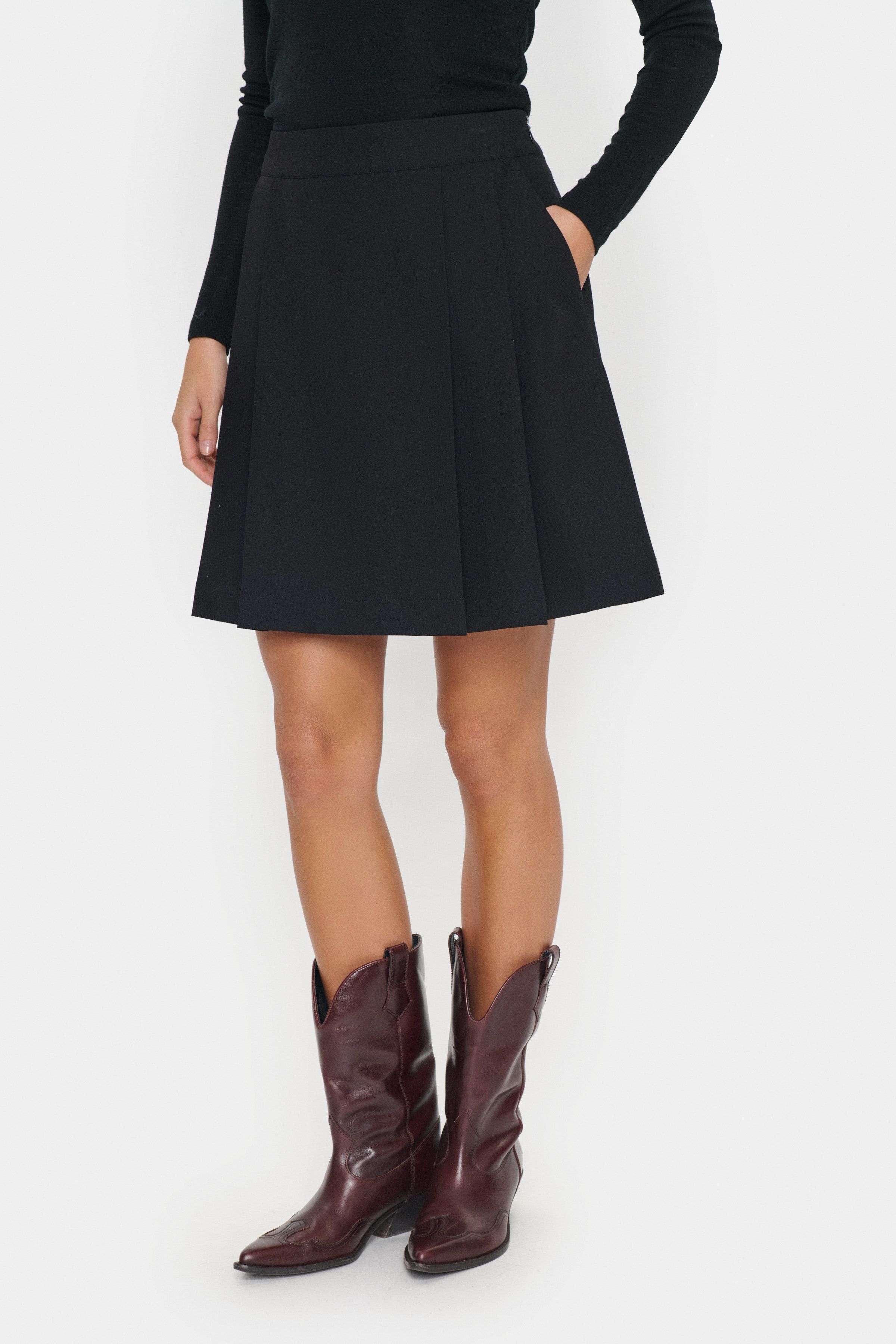 JeneverSZ Kjol LOOKBOOK FRONT 30513899-193911