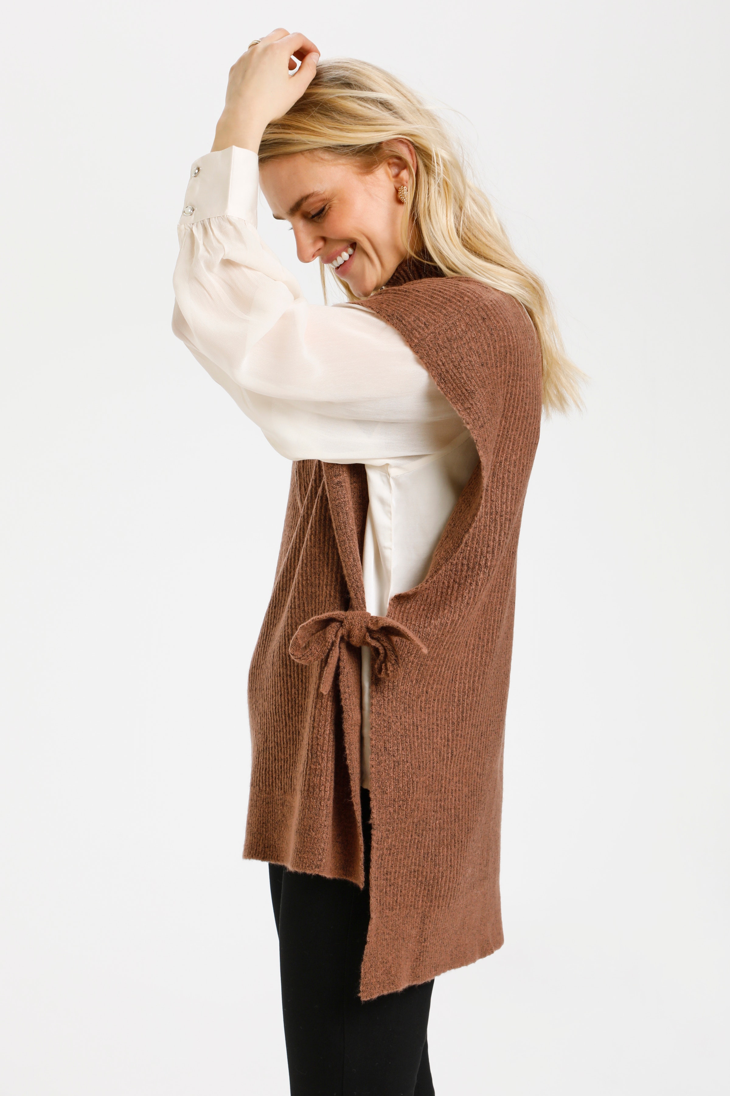 Stickad pullover LOOKBOOK FRONT 10609116-1814211