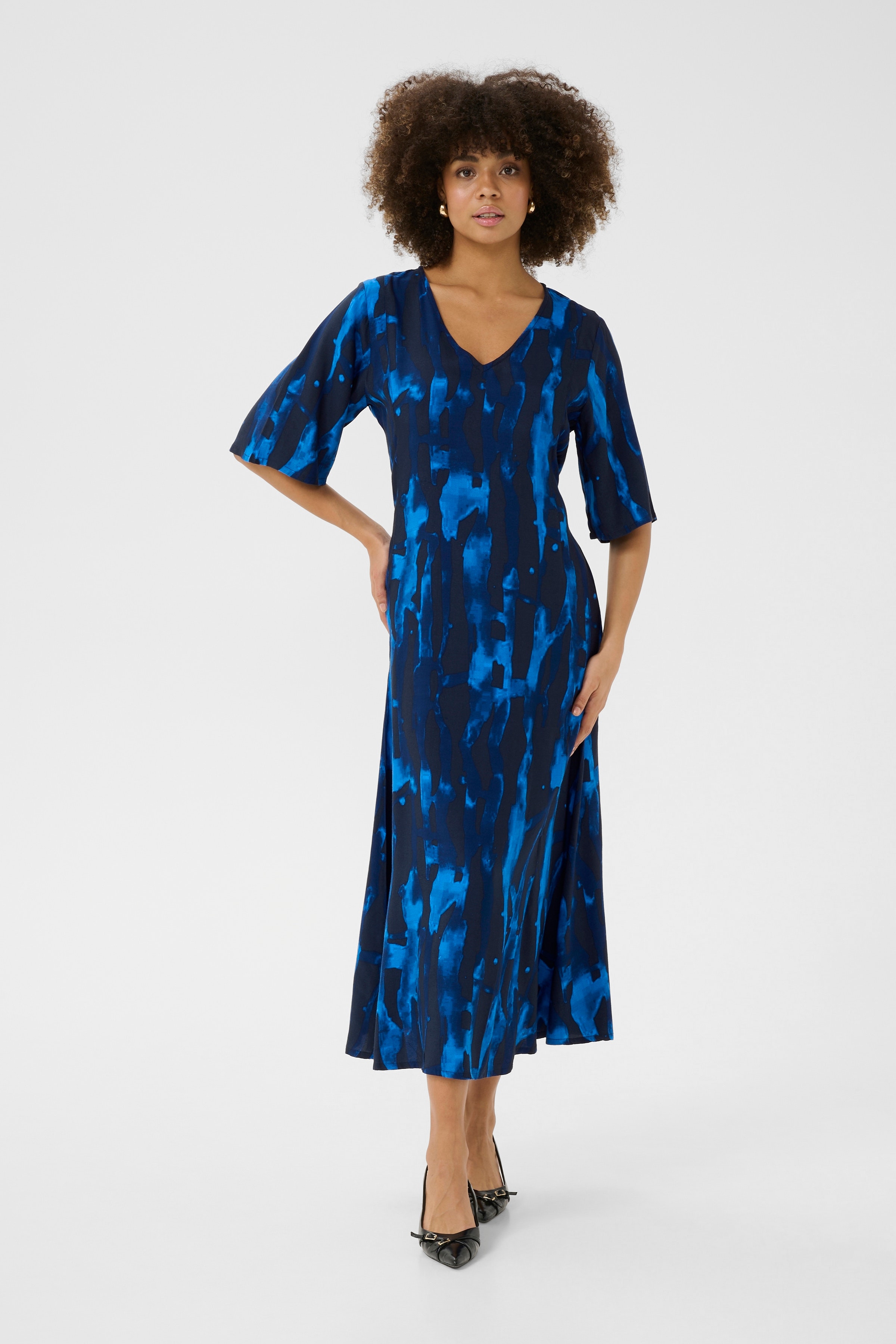 CUashley Kleid LOOKBOOK FRONT 50112045-107958