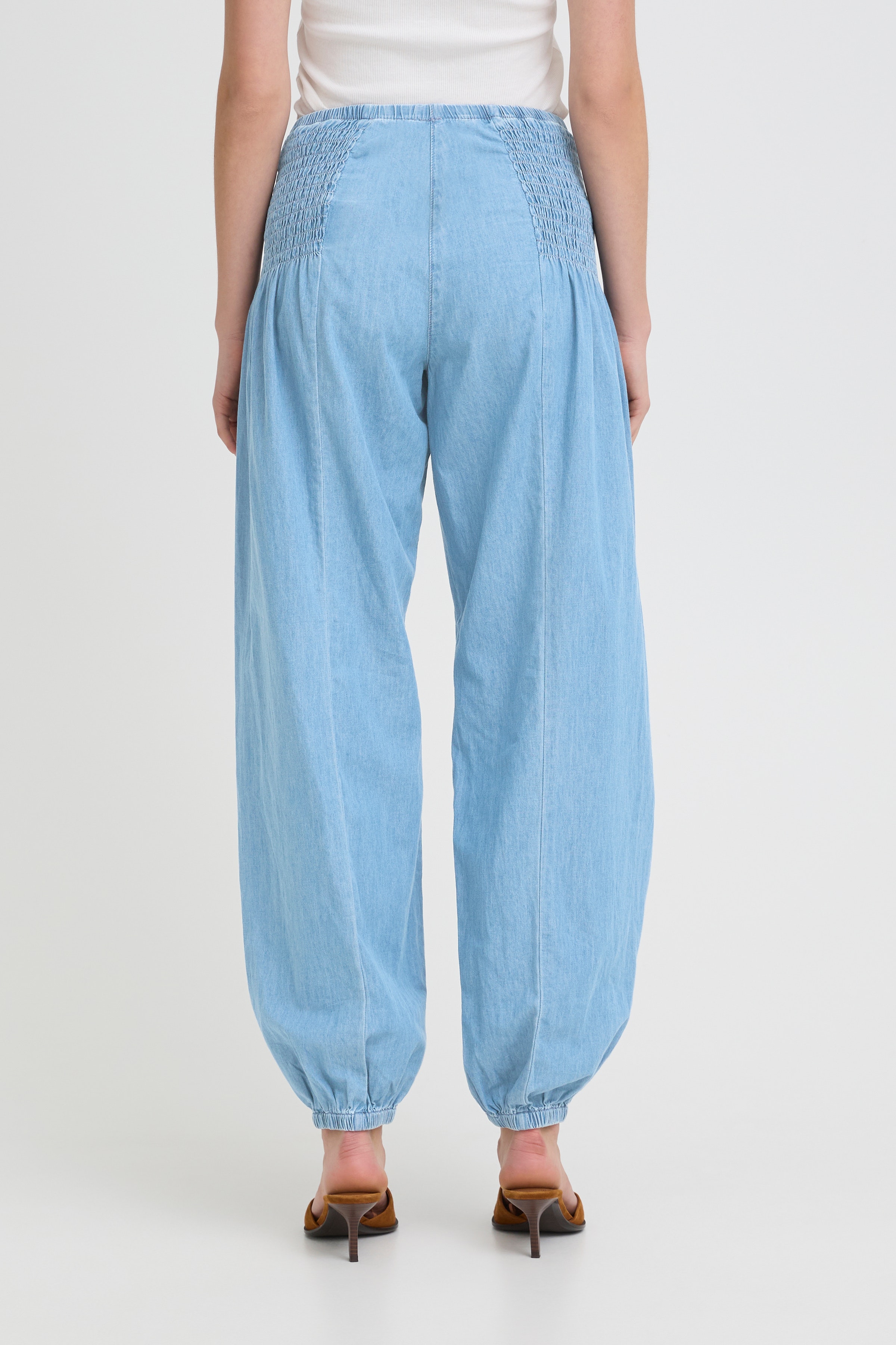 PZJILL Broek LOOKBOOK BACK 50200327-200008