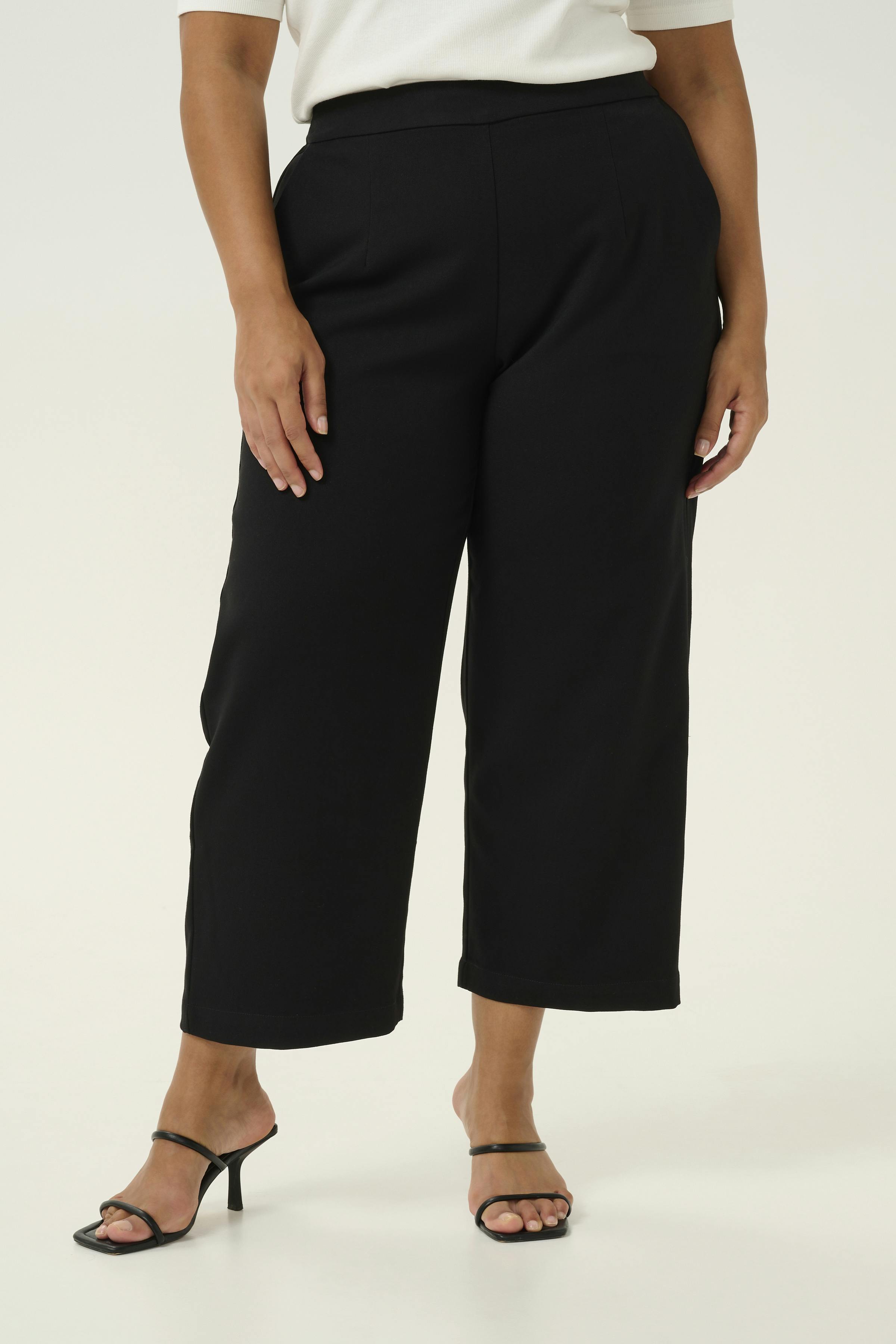 KCmerla Culotte Hose LOOKBOOK FRONT 10582939-100121