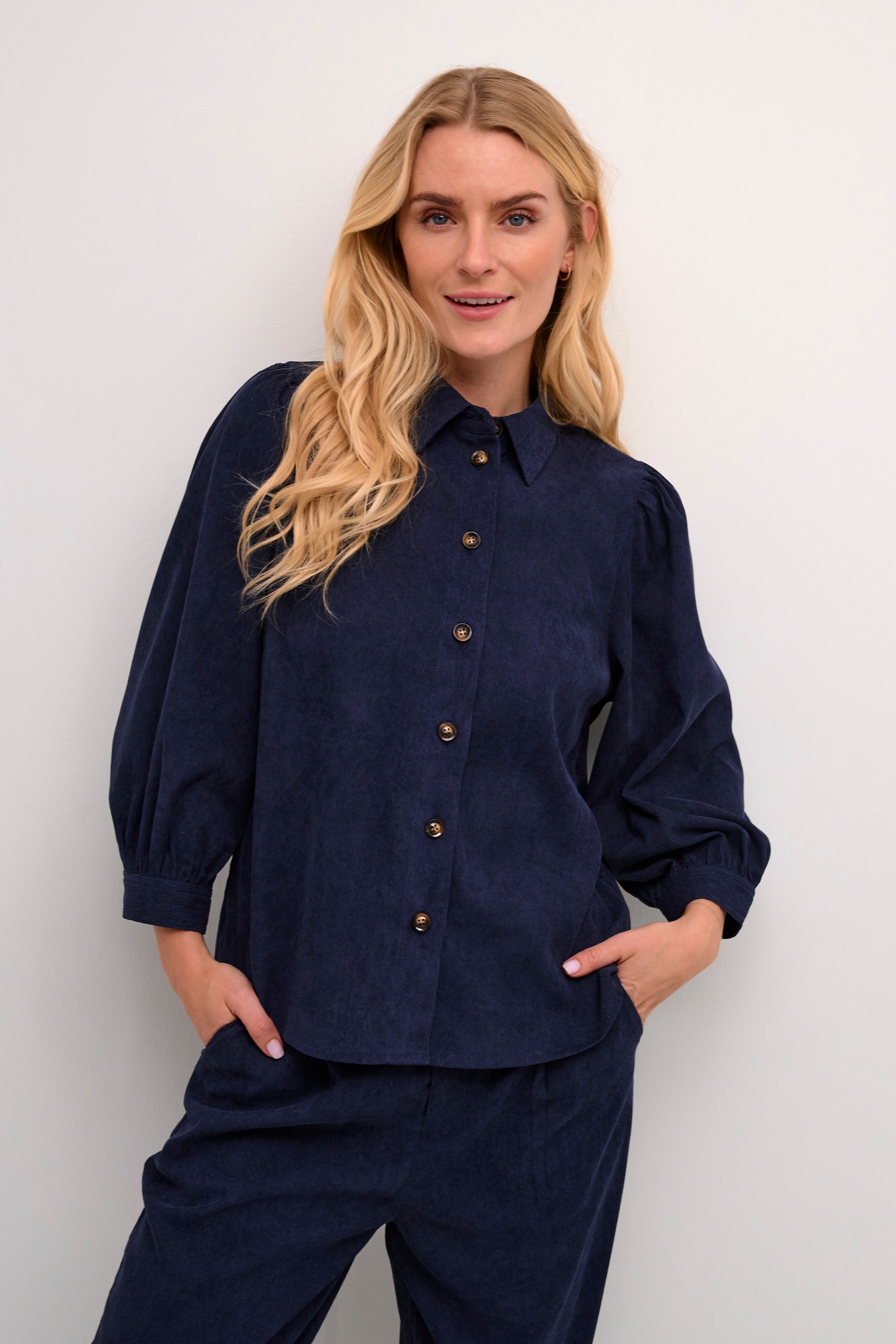 KAvera Skjorte LOOKBOOK FRONT 10508370-194020