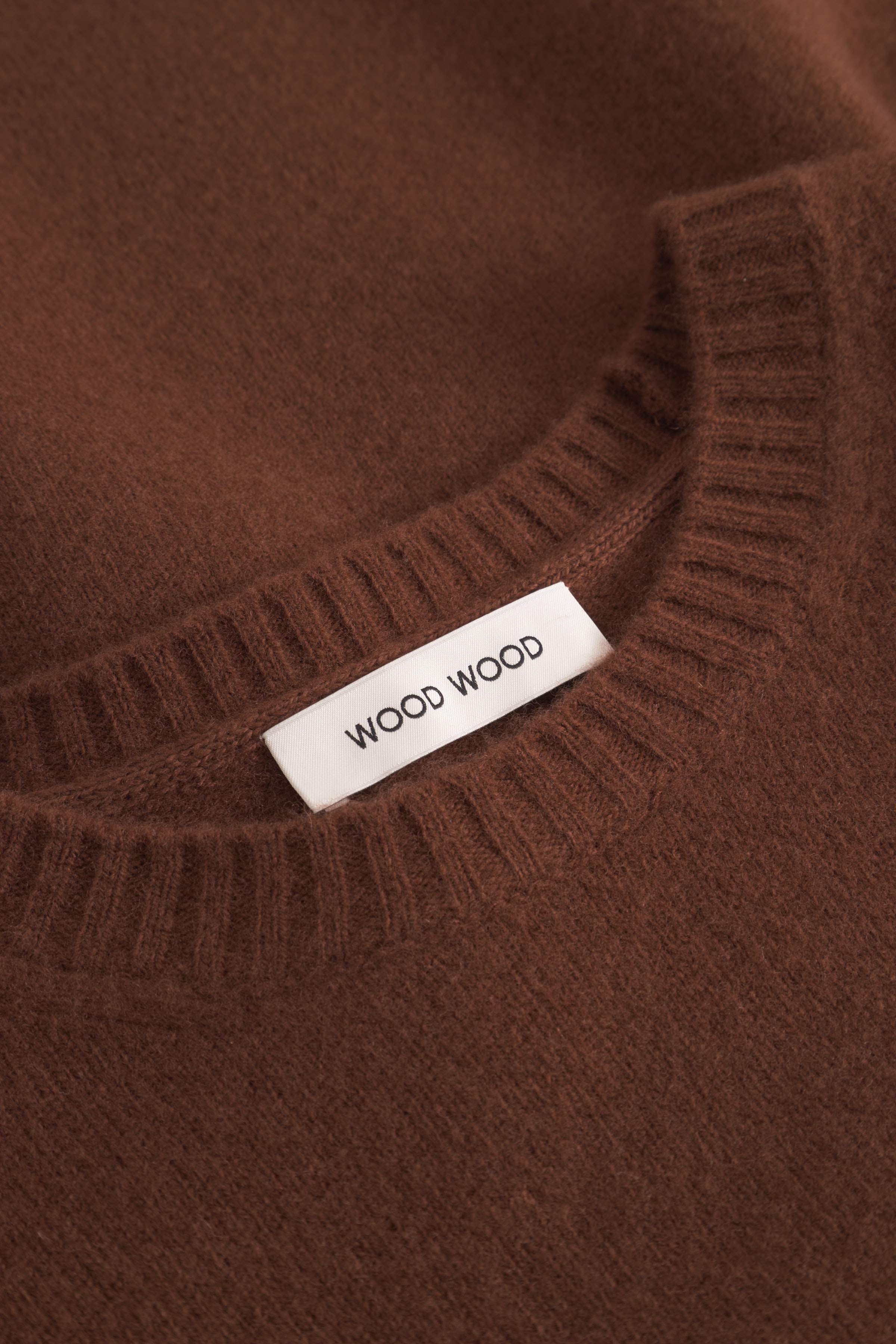 WWBeckett Pullover PACK DETAIL 30250242-W2546