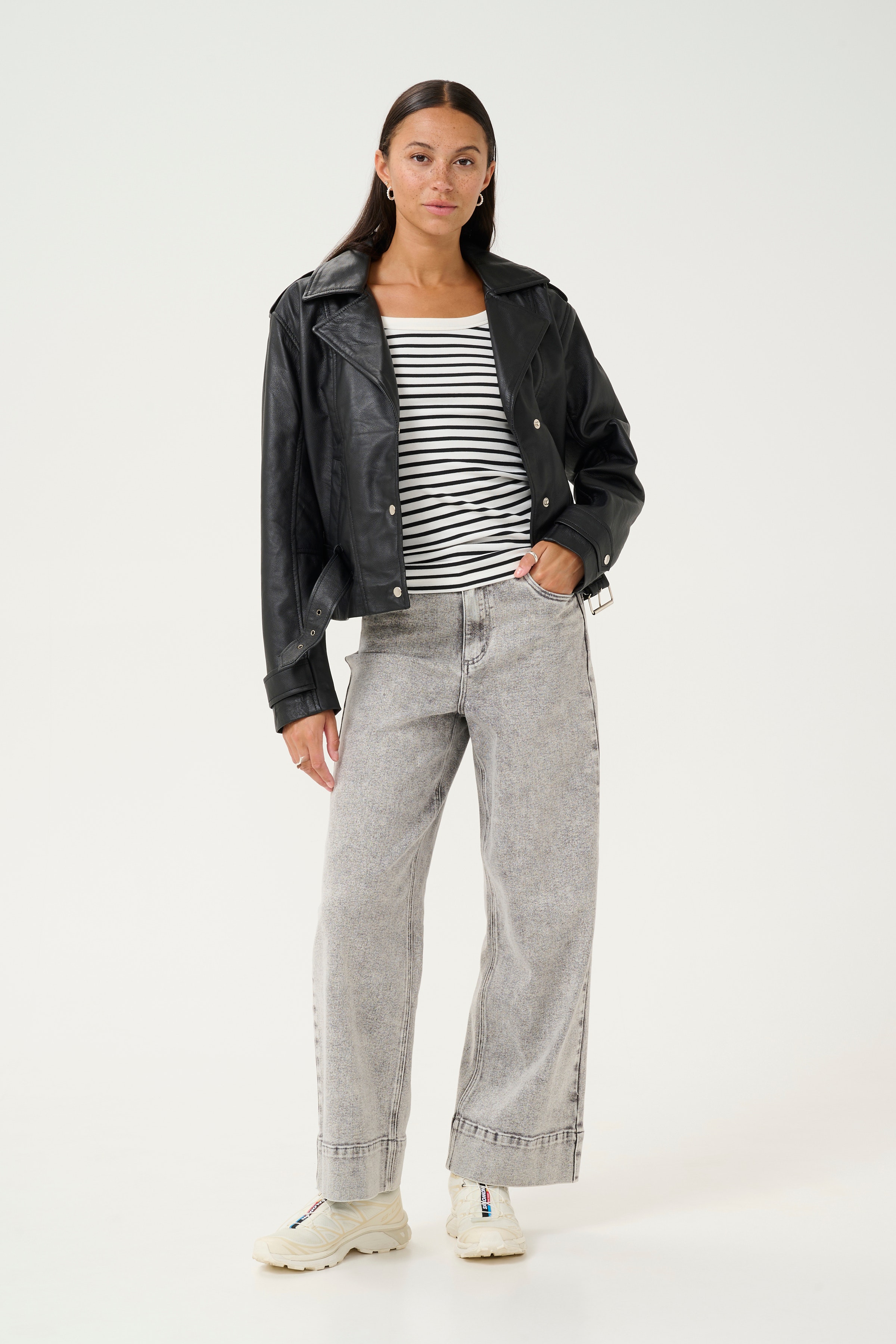 KAsue Skinnjakke LOOKBOOK FRONT 10552375-100121