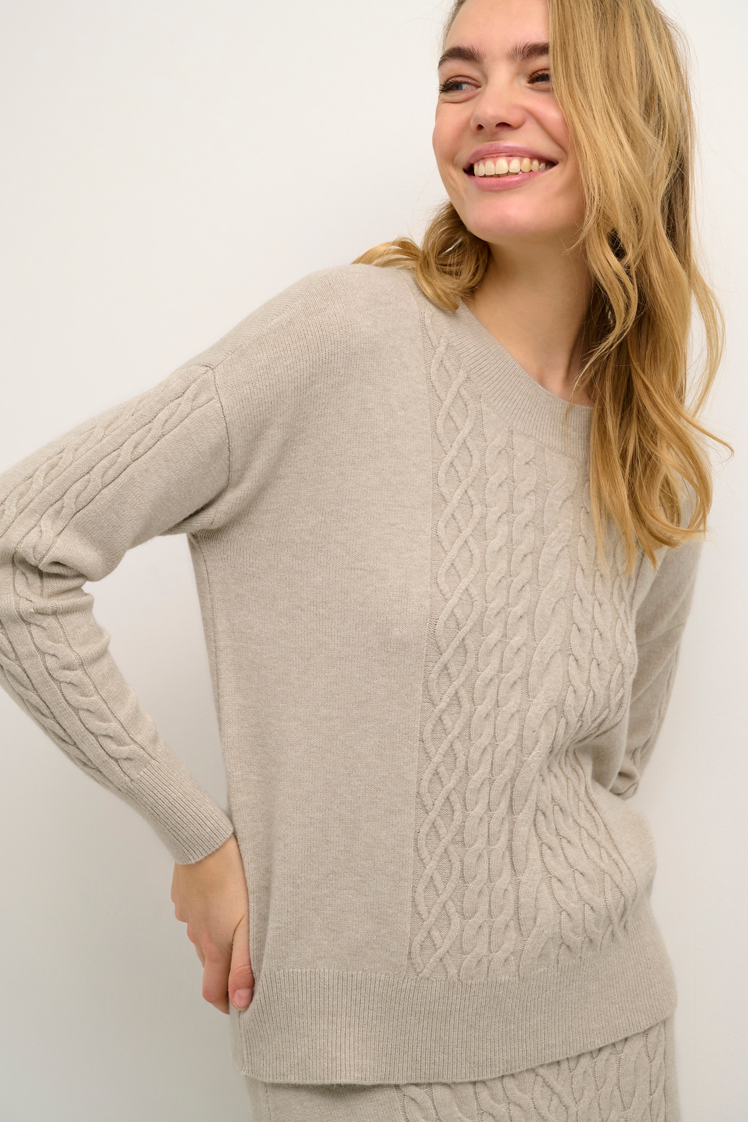 CRDela Pullover LOOKBOOK DETAIL 10611882-100232