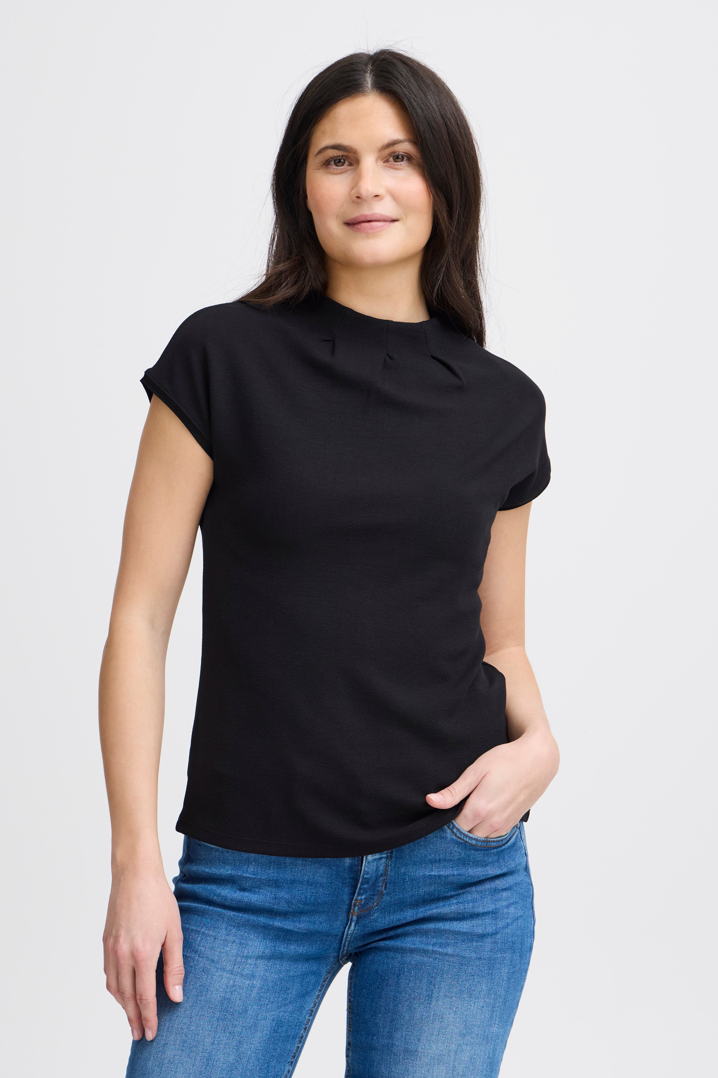 ZASKATERFR SHORT SLEEVED BLOUSE LOOKBOOK FRONT 20606485-60096