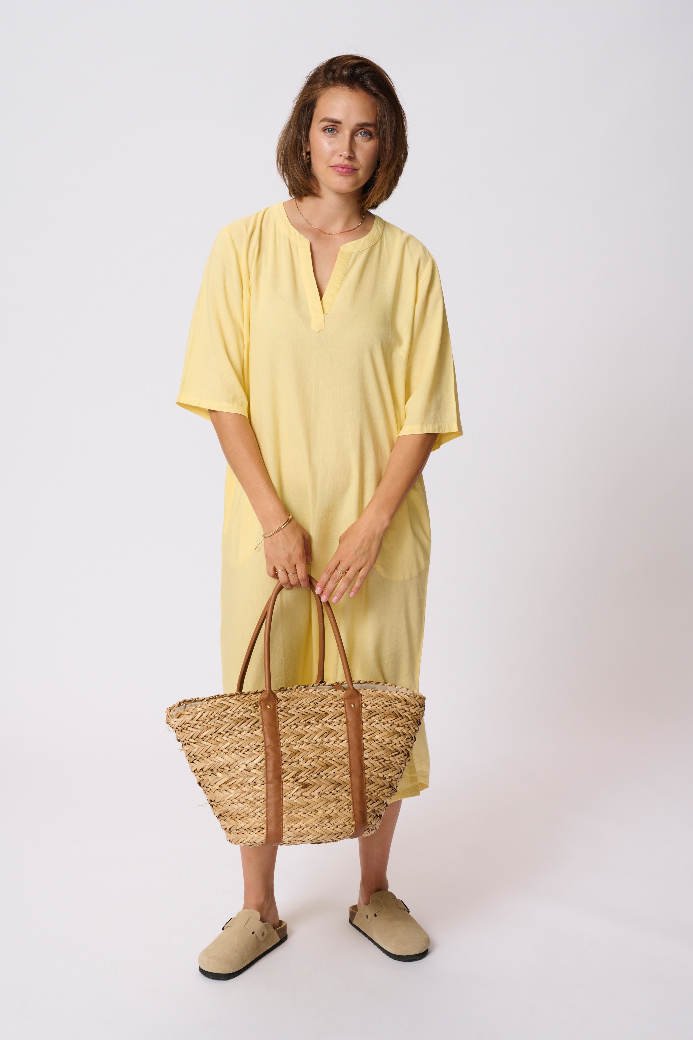 KAmilia Lin kjole LOOKBOOK FRONT 10508312-130922