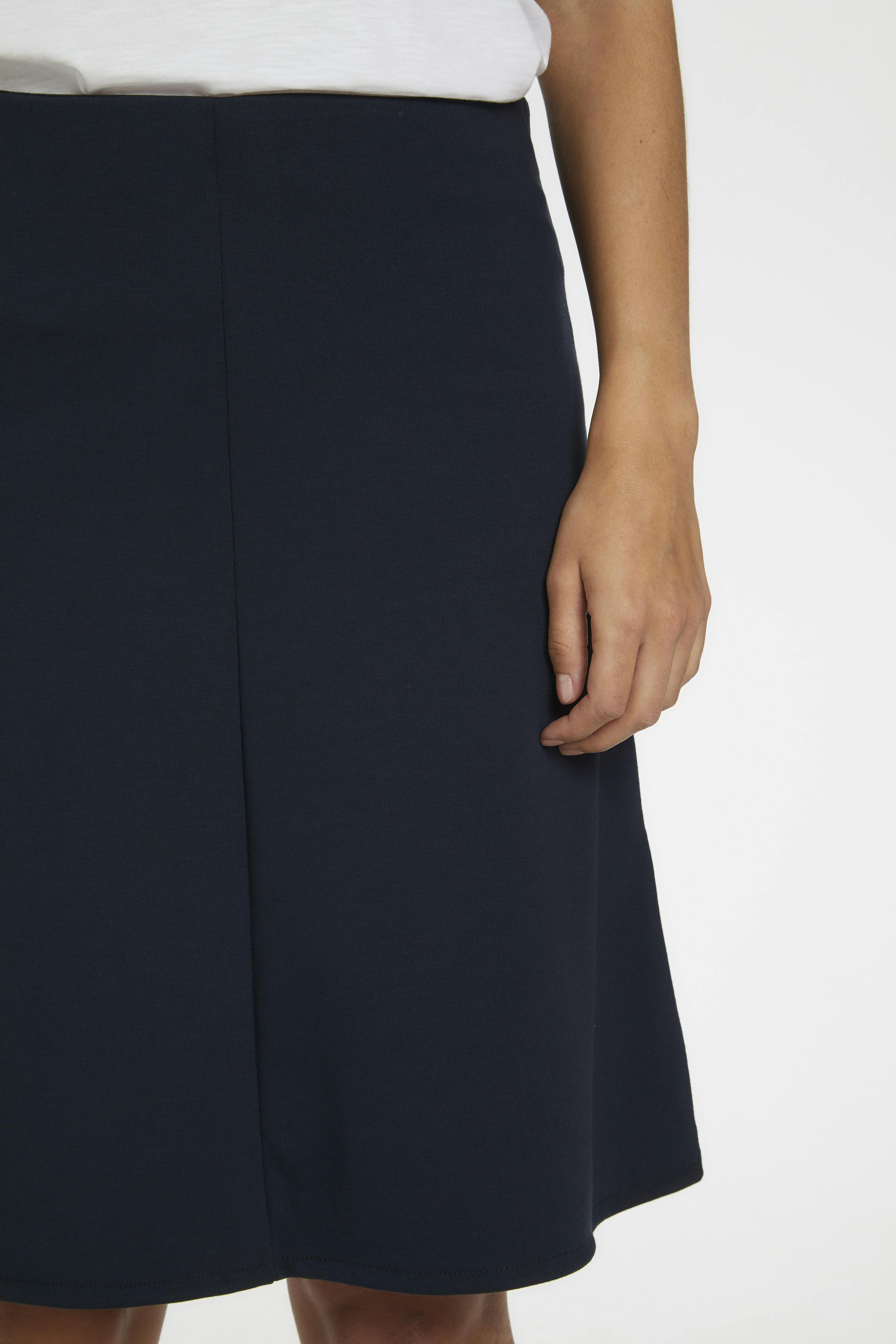 Jemaja Skirt LOOKBOOK DETAIL 30303519-30284