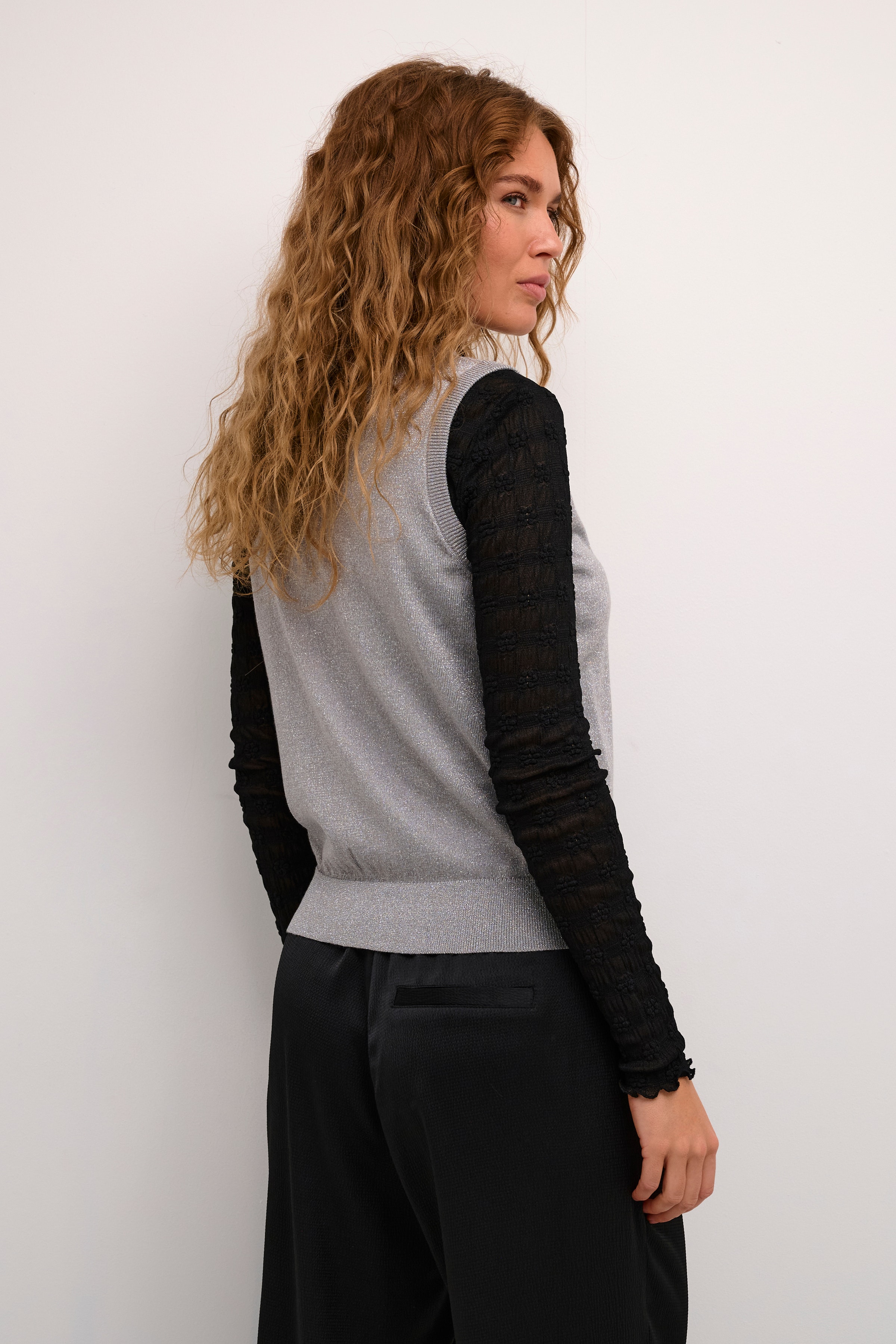 KAregina Strikket vest LOOKBOOK BACK 10509296-106667