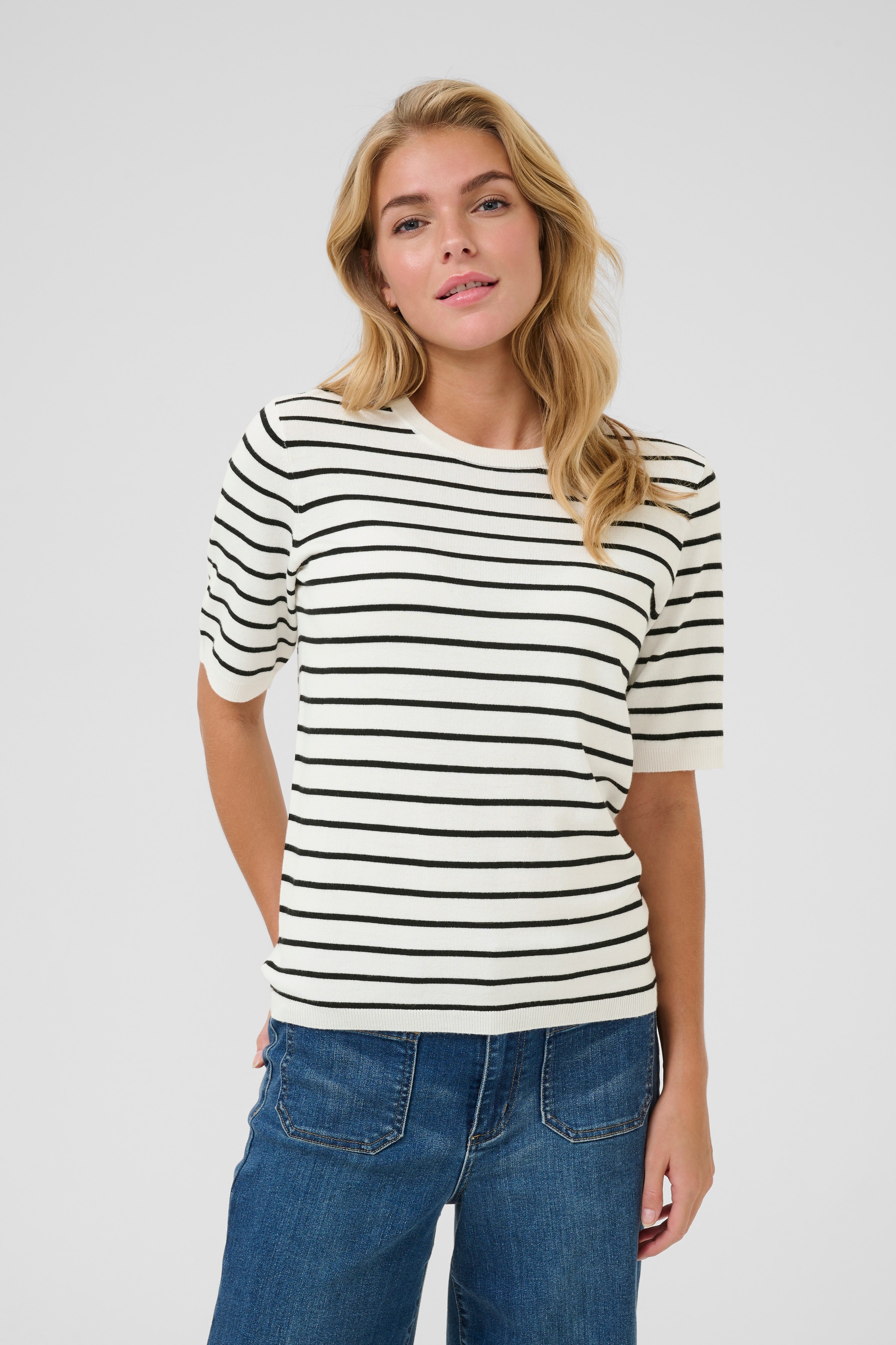 KAlizza Pullover LOOKBOOK FRONT 10508410-101140