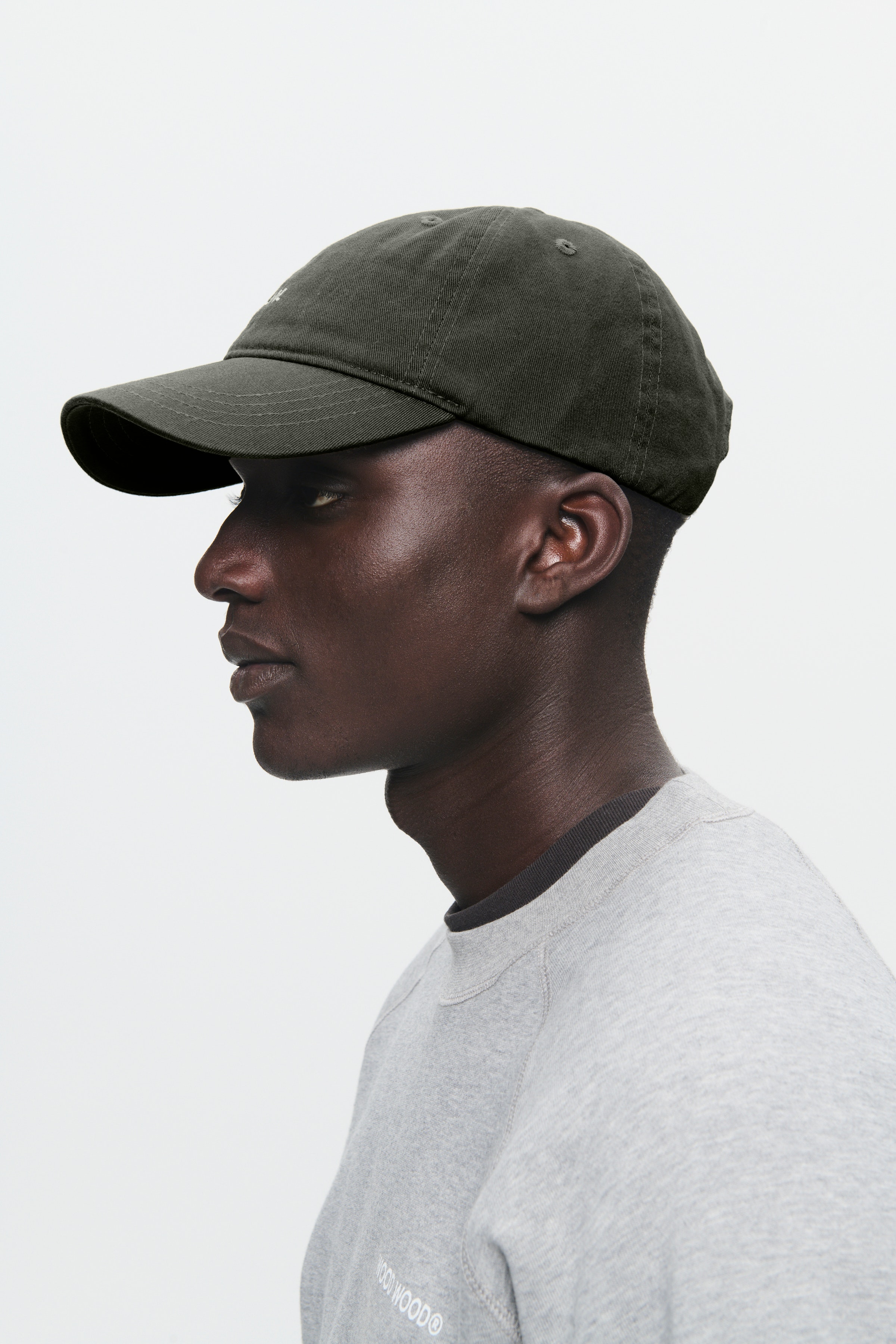 WWLow Cap LOOKBOOK DETAIL 30251367-190414