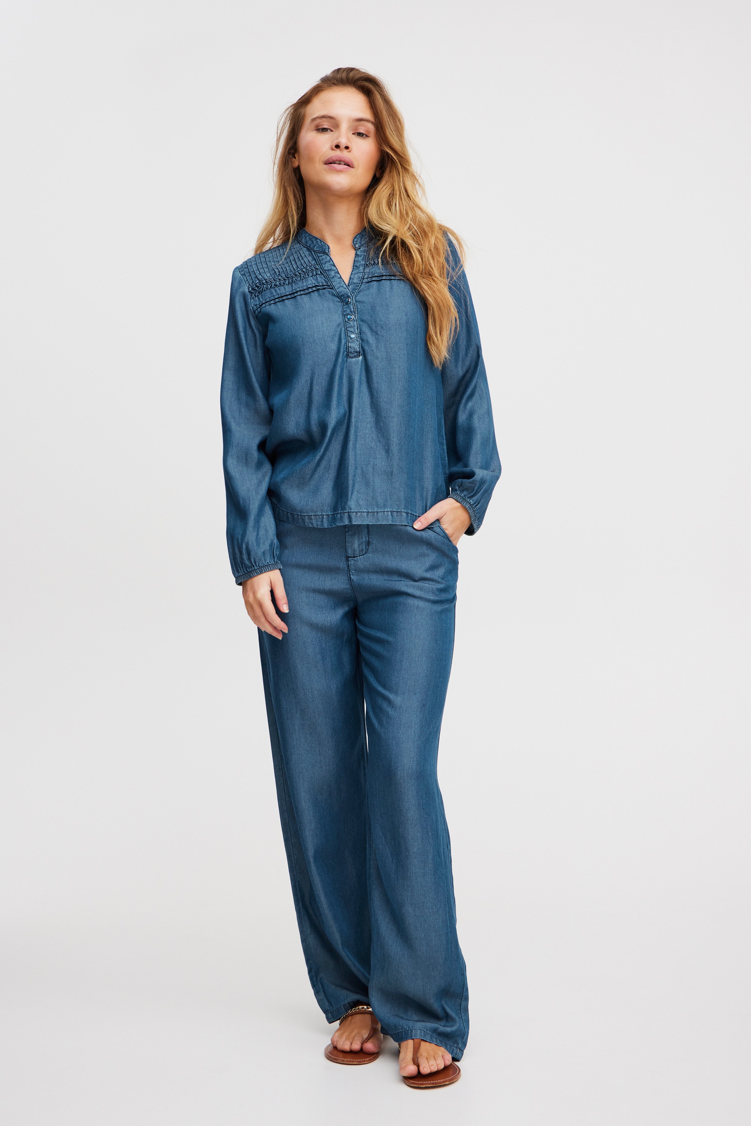 PZGAJA Bluse LOOKBOOK FRONT 50207930-200005