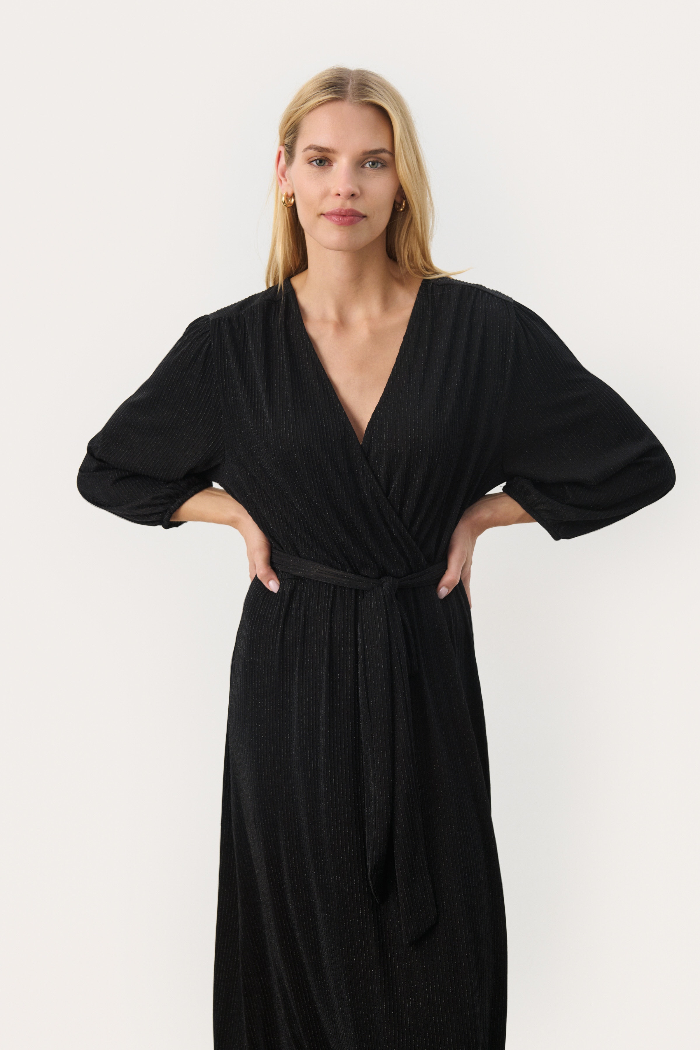 ThennaPW Kleid LOOKBOOK FRONT 30309312-194008