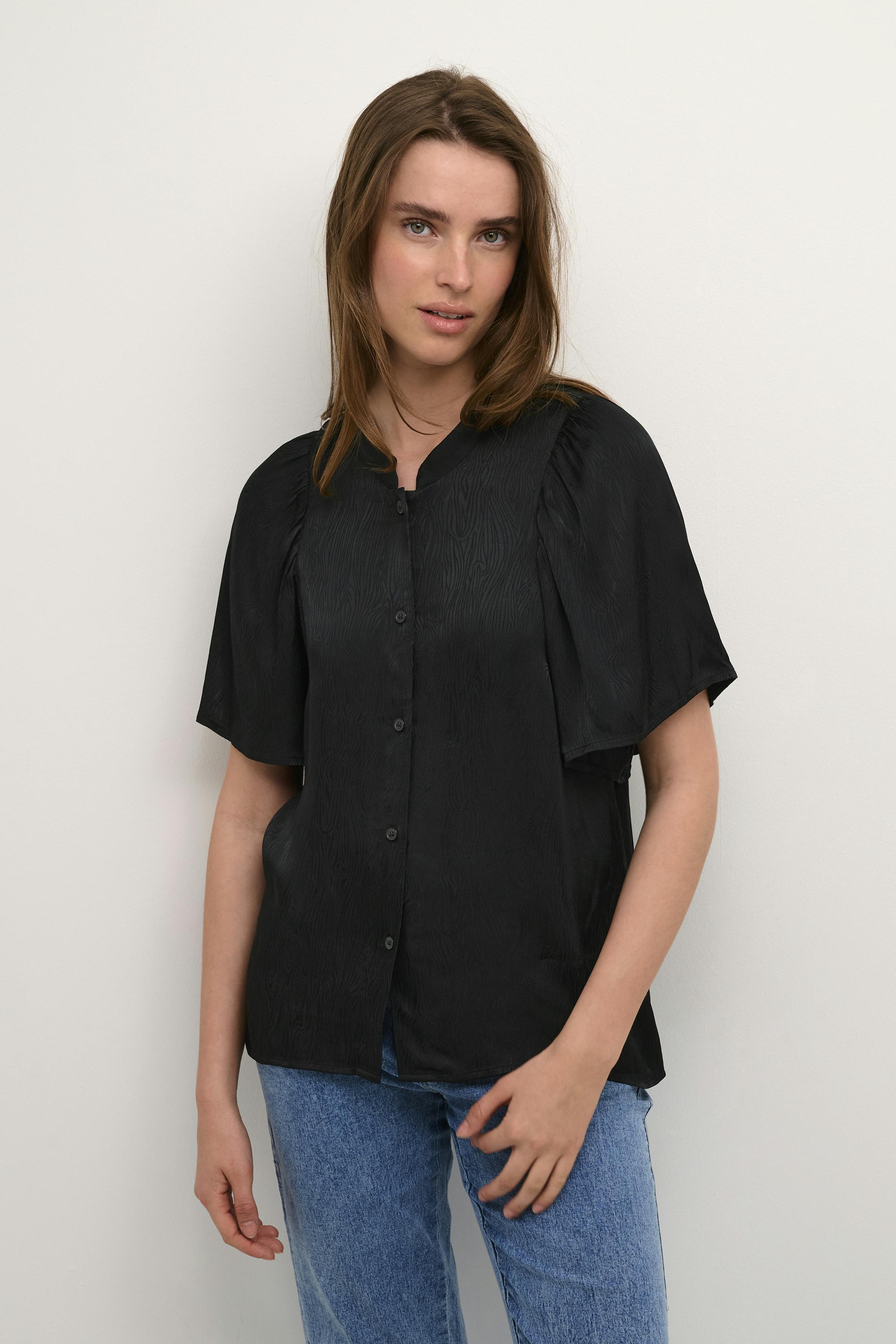 IselKB Blouse LOOKBOOK FRONT 10104386-194008