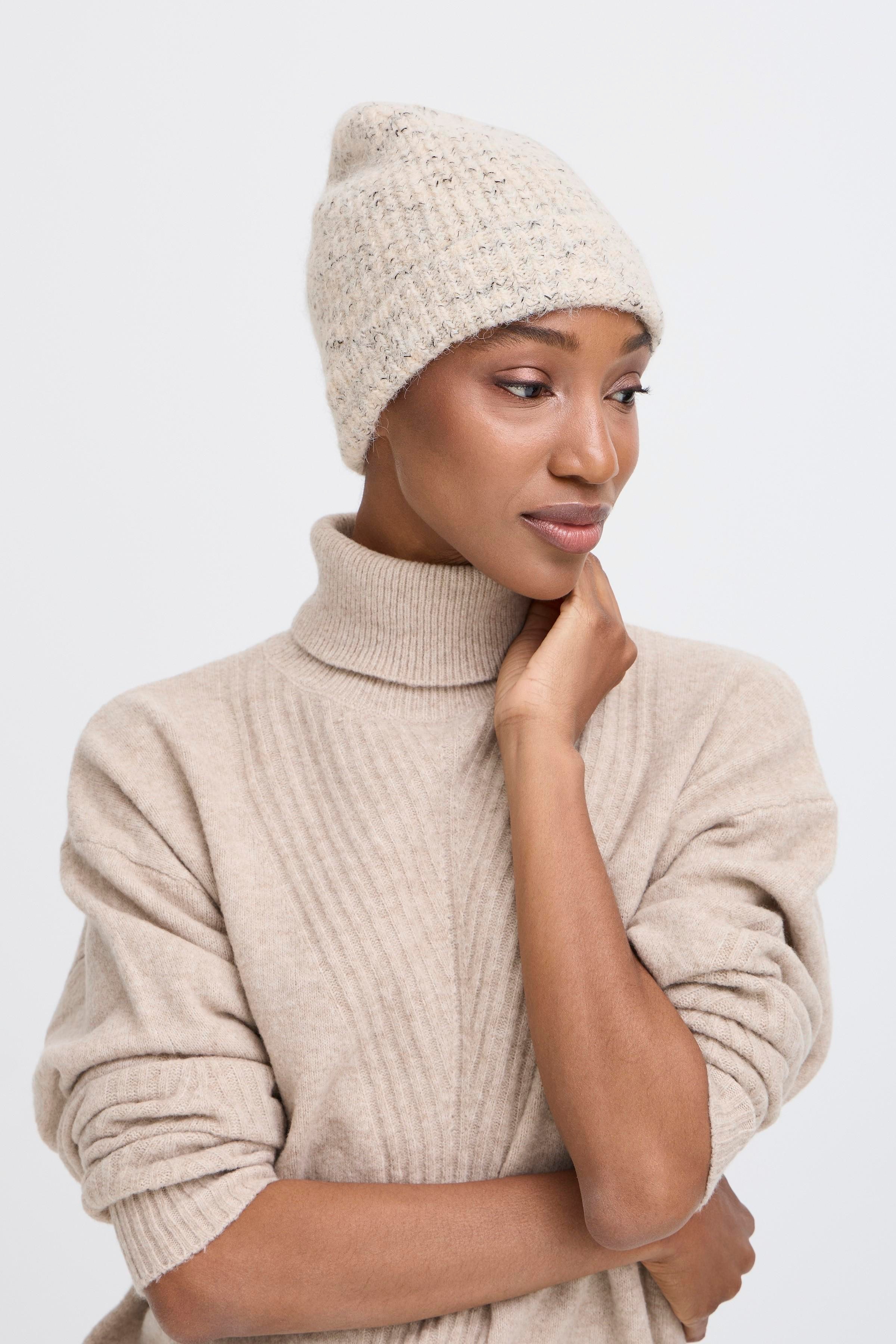 IALIINA Hatt LOOKBOOK FRONT 20124393-1243011
