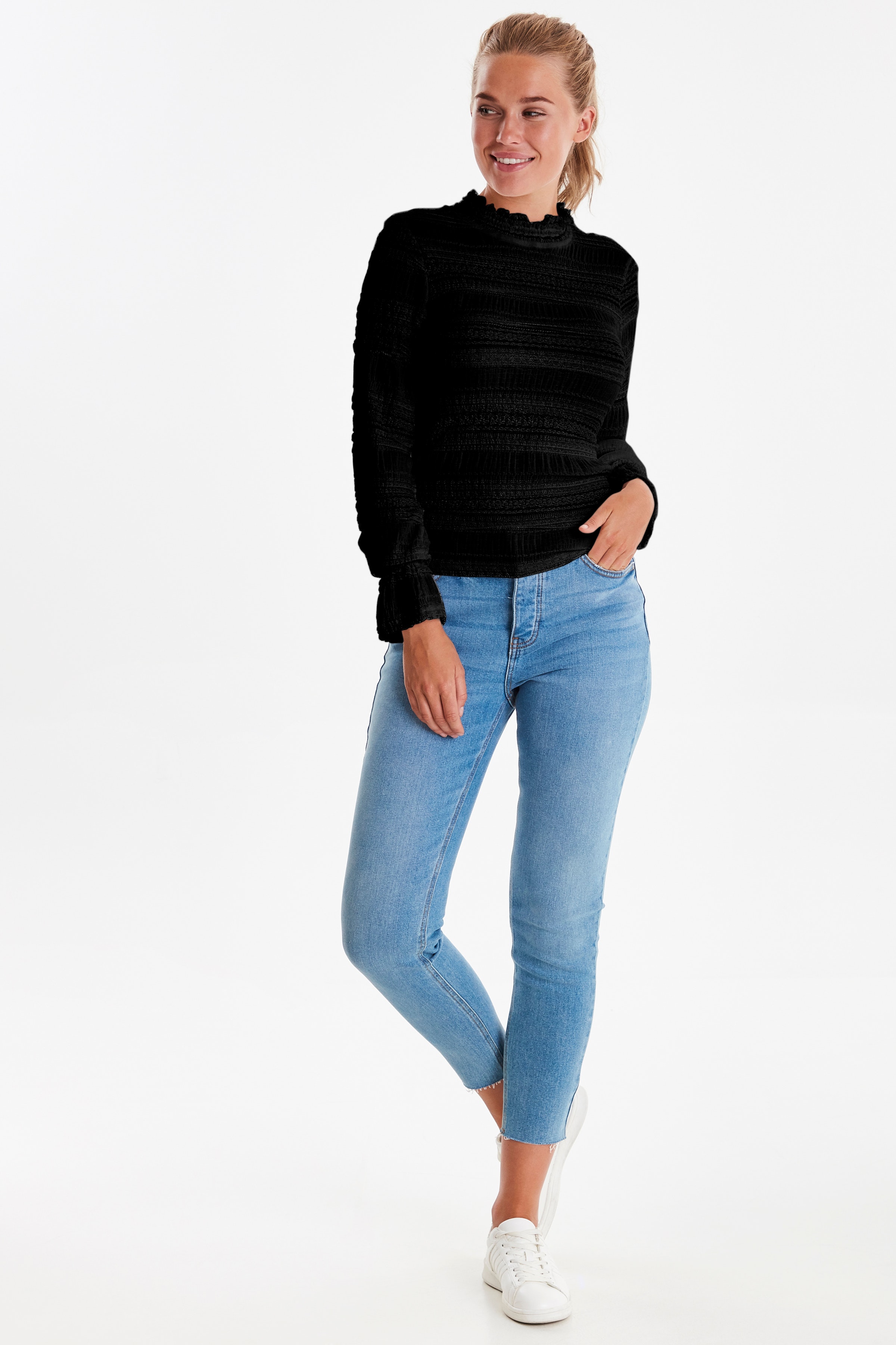 BXSiana Blouse LOOKBOOK FRONT 20808083-80001