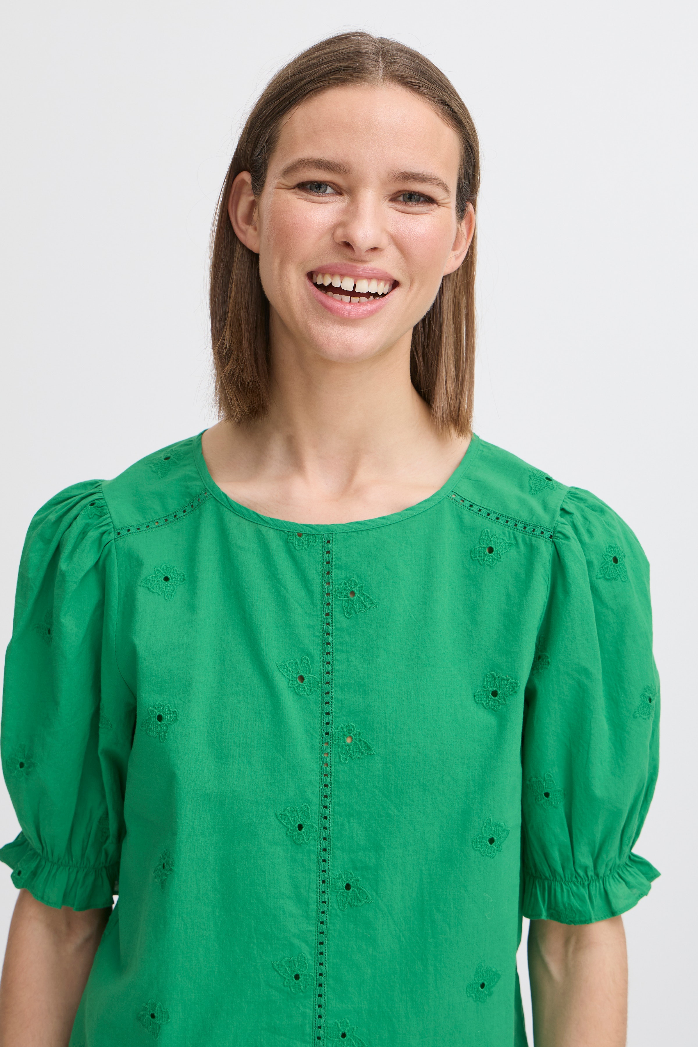 BYJINNI Bluse LOOKBOOK DETAIL 20816723-176030