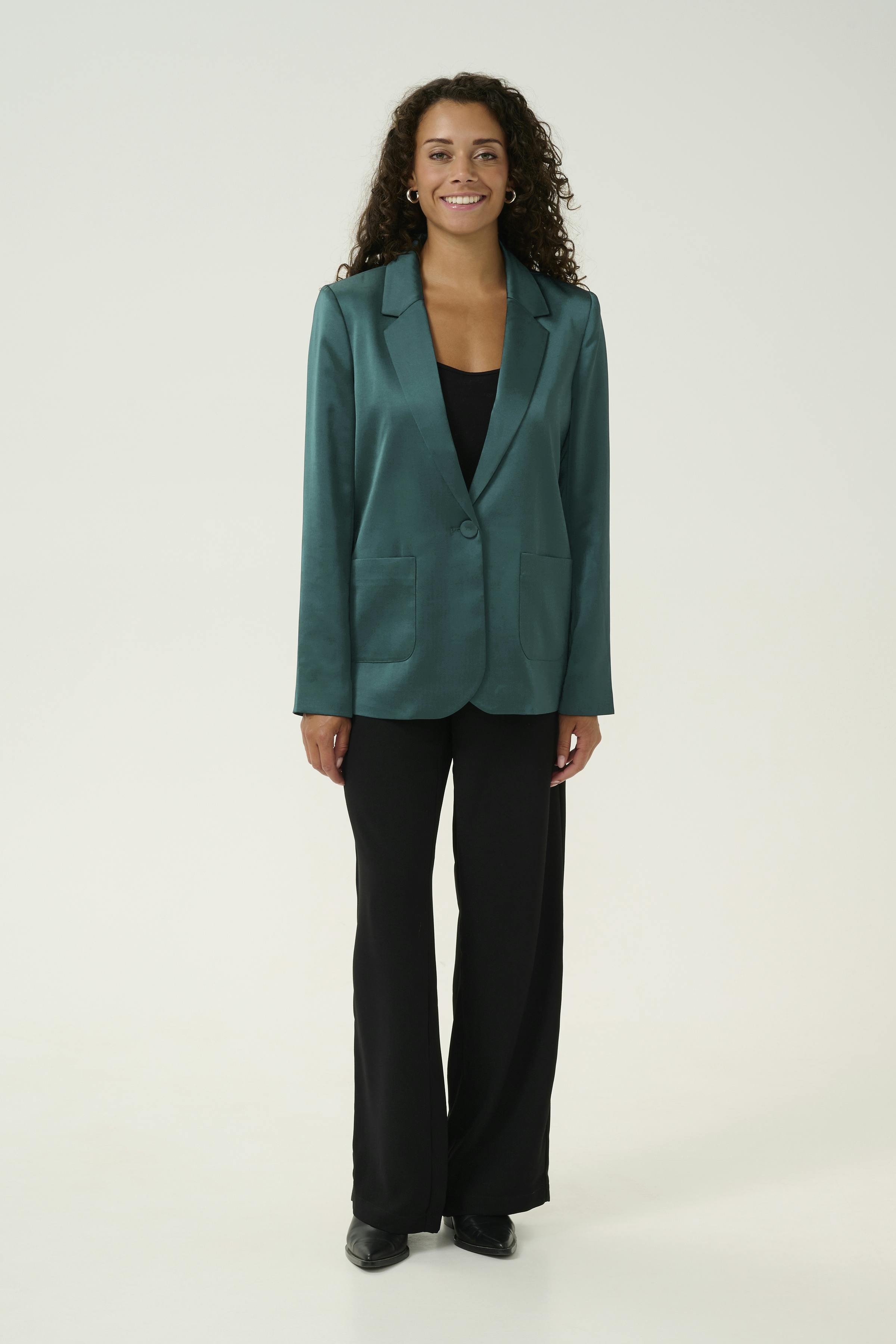 CRCocamia Blazer LOOKBOOK FRONT 10612379-195320