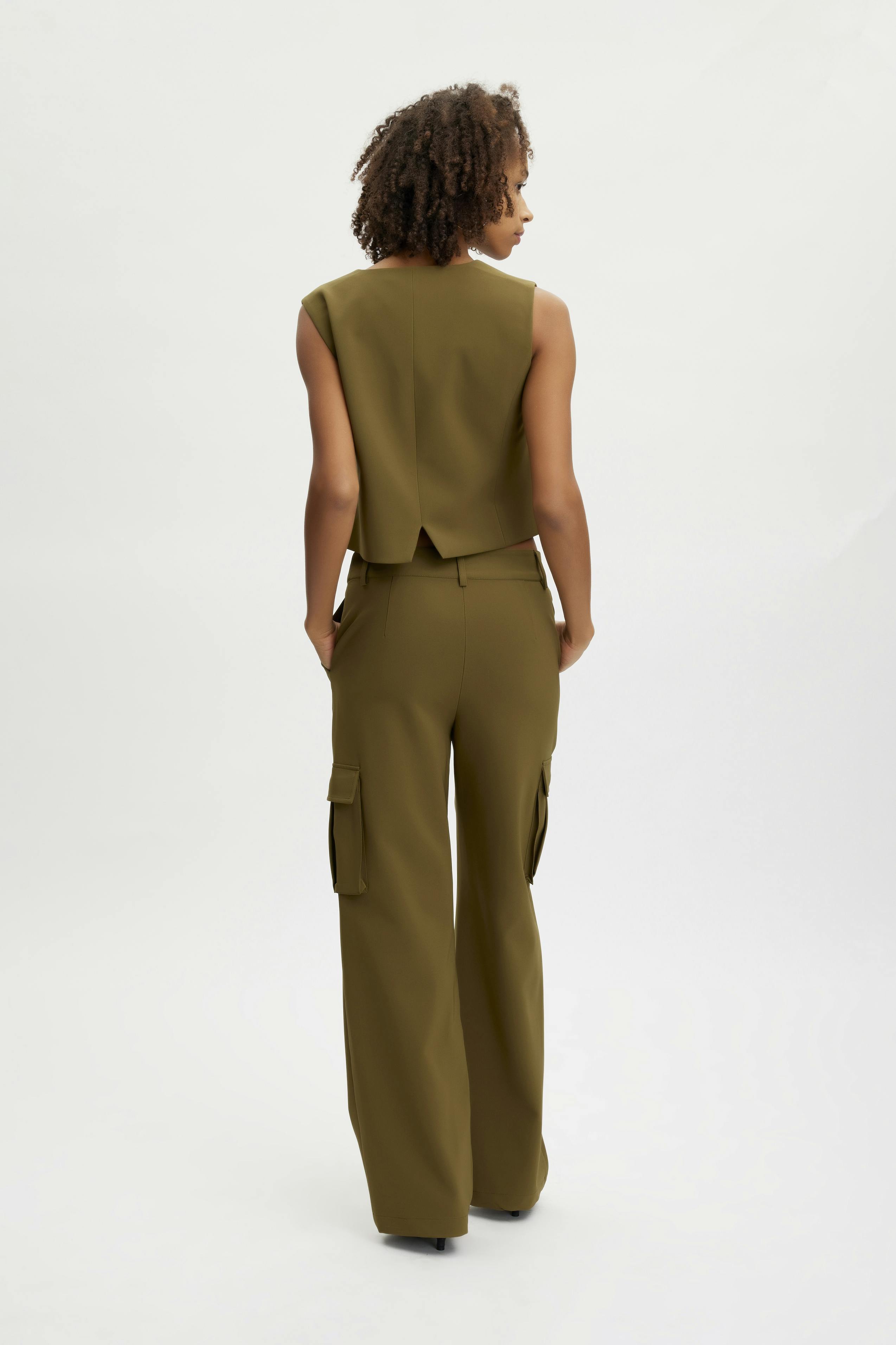 JoelleGZ Trousers LOOKBOOK BACK 10907503-190516