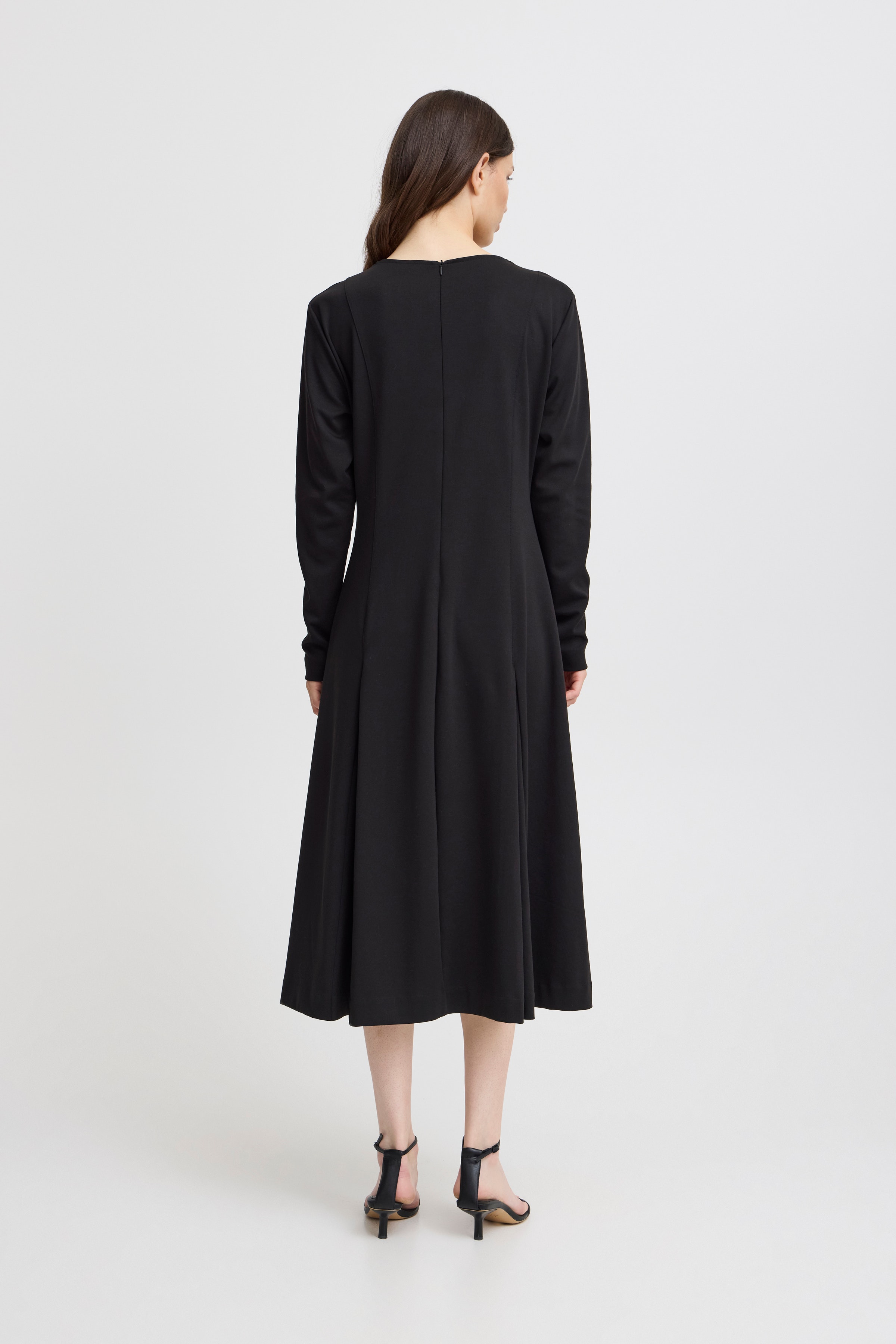 IHSIMONSE Kjole LOOKBOOK BACK 20121794-194008