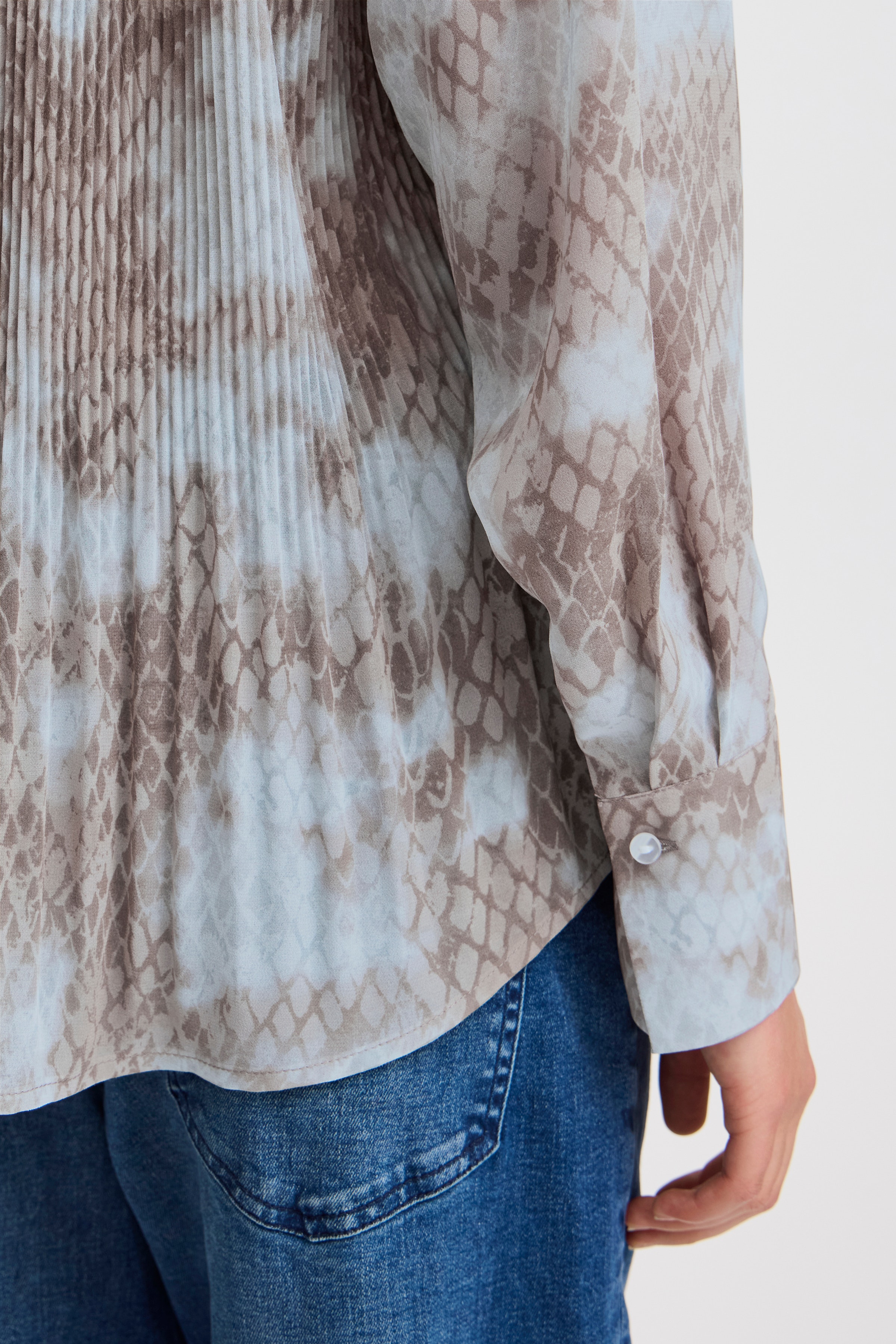 IHNEALLY Skjorte LOOKBOOK DETAIL 20121578-203268