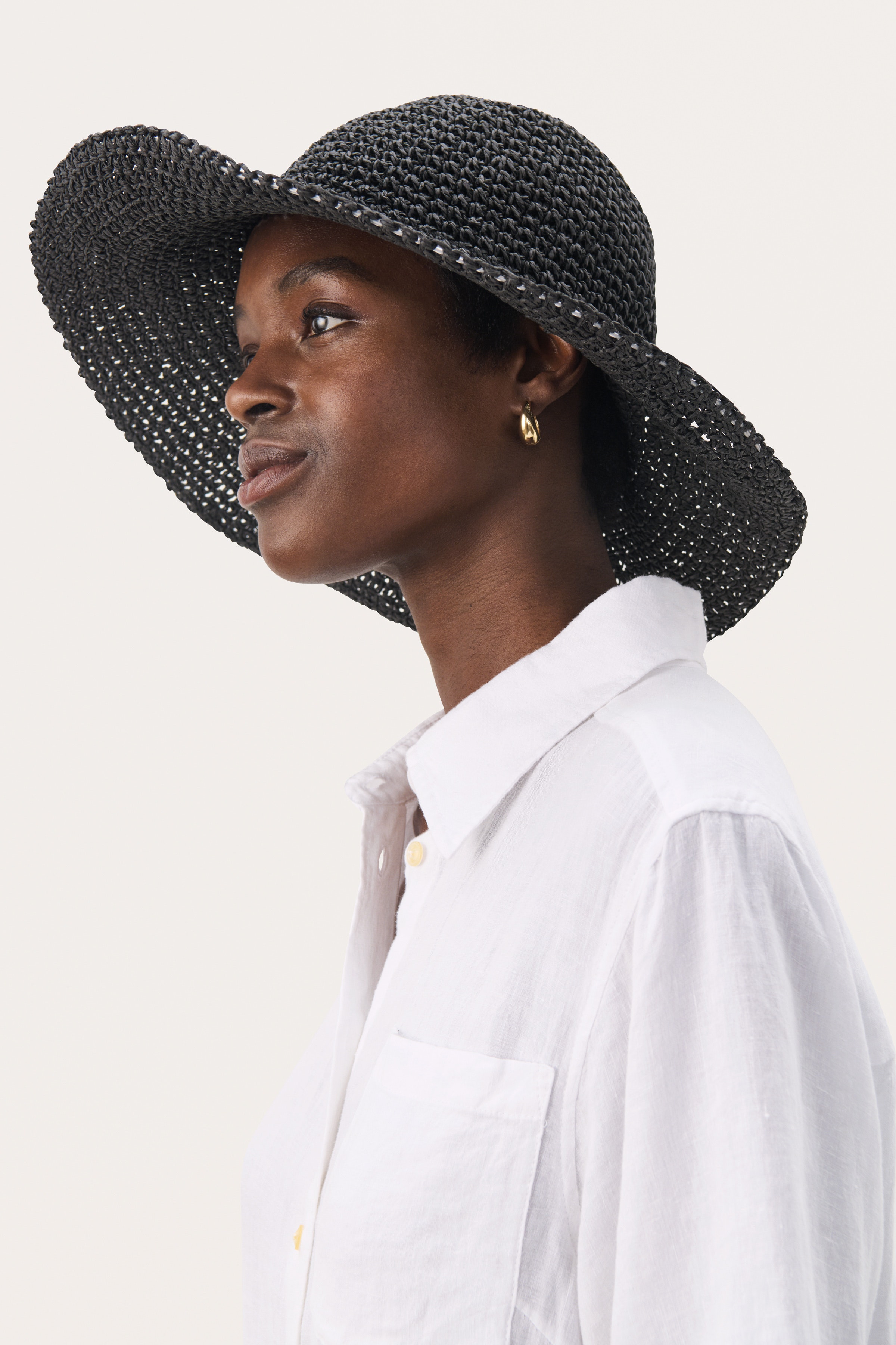 PoulinePW Hat LOOKBOOK DETAIL 30306884-194008