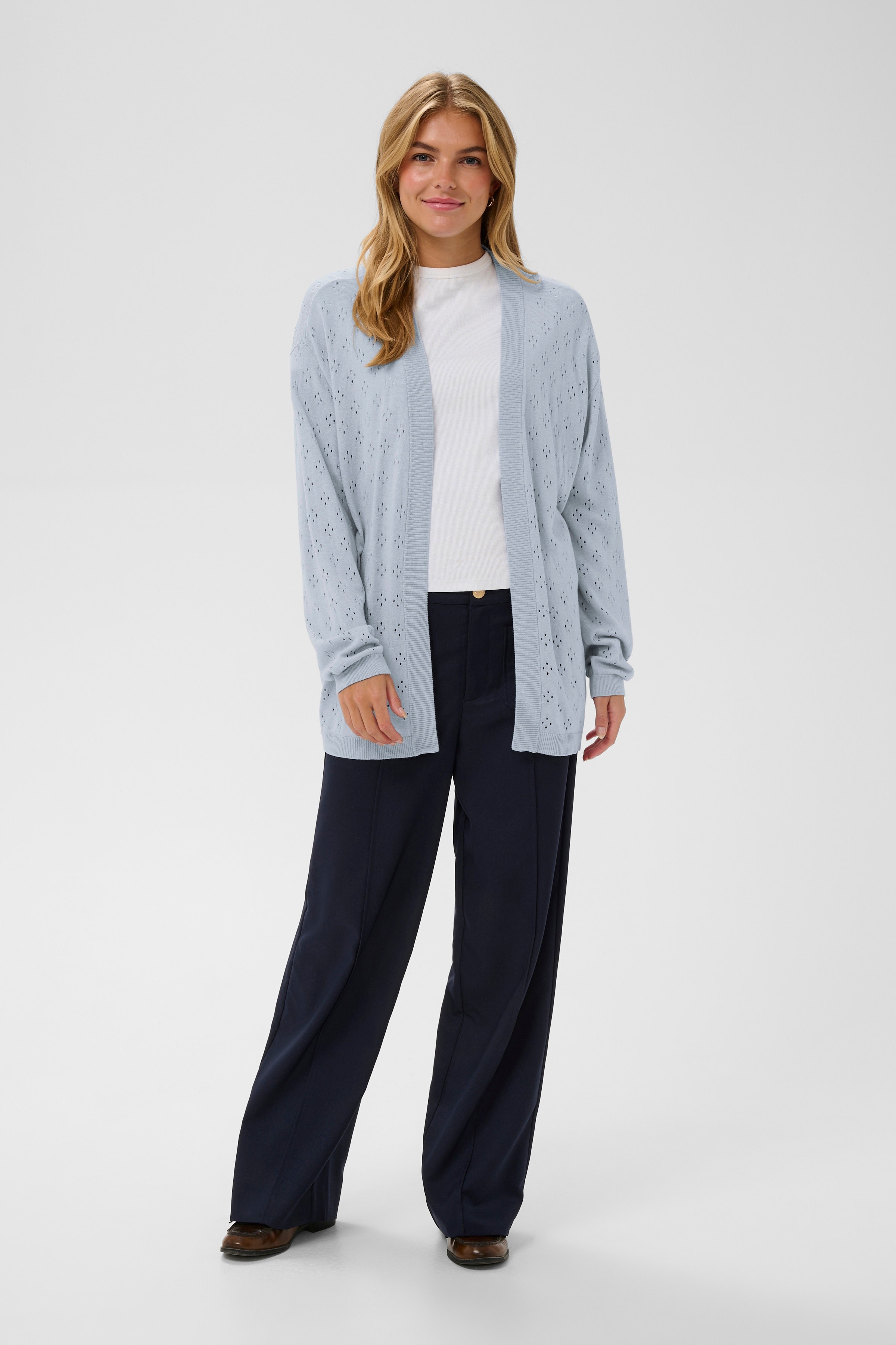 OlineSZ Cardigan LOOKBOOK FRONT 30514814-153915