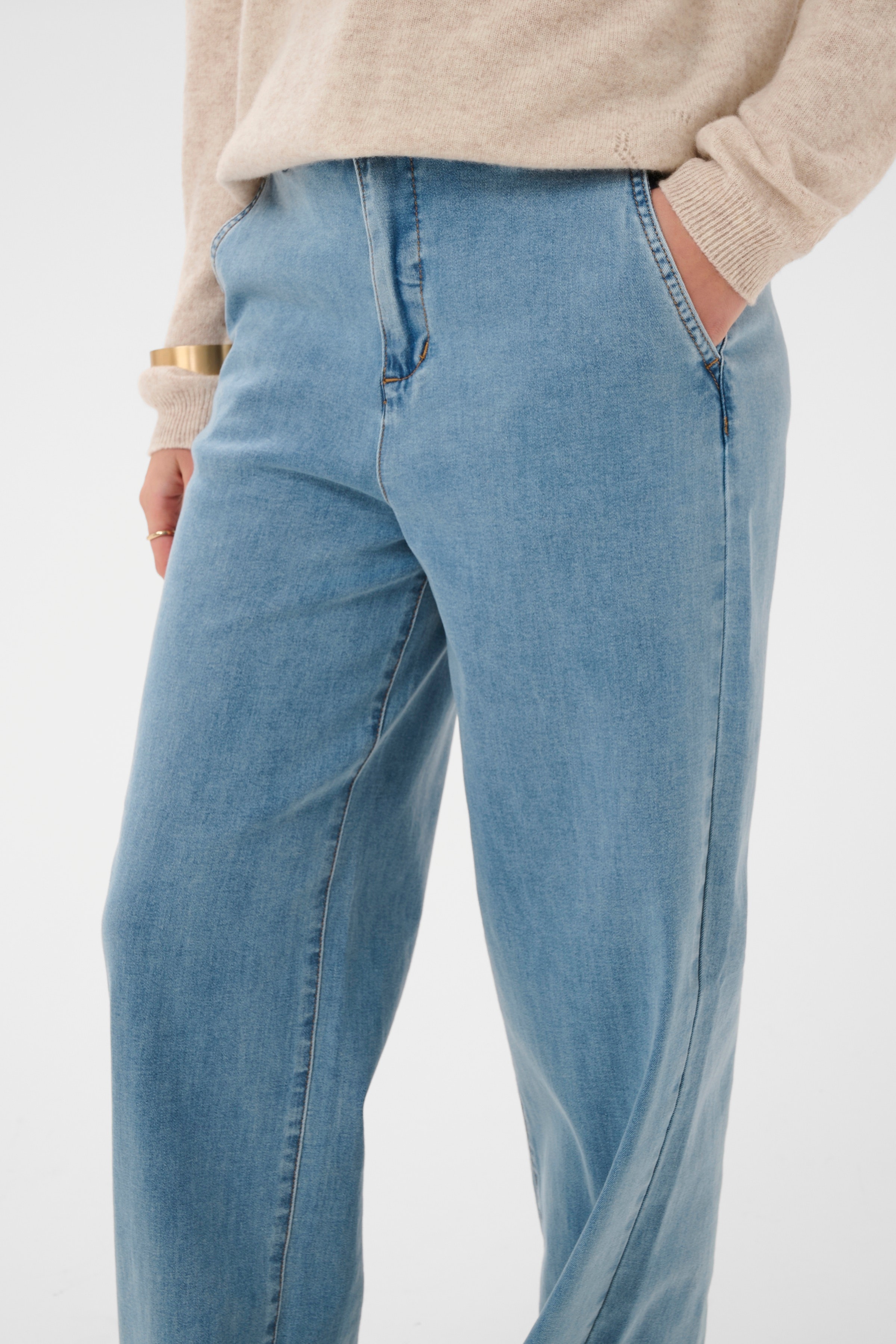 CRVisti Jeans LOOKBOOK DETAIL 10613942-108844