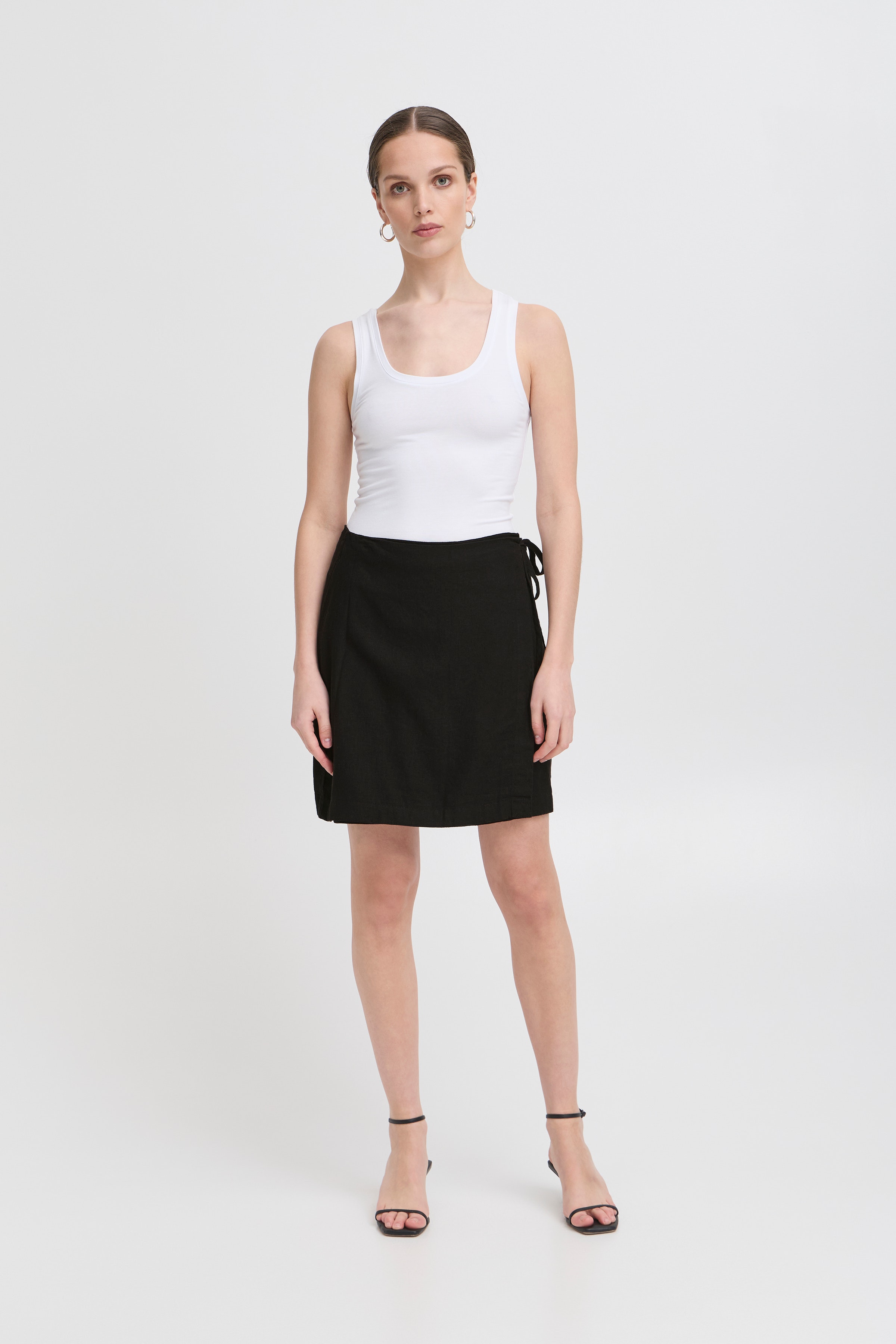 IHLINNO Skjørt LOOKBOOK FRONT 20122916-194008