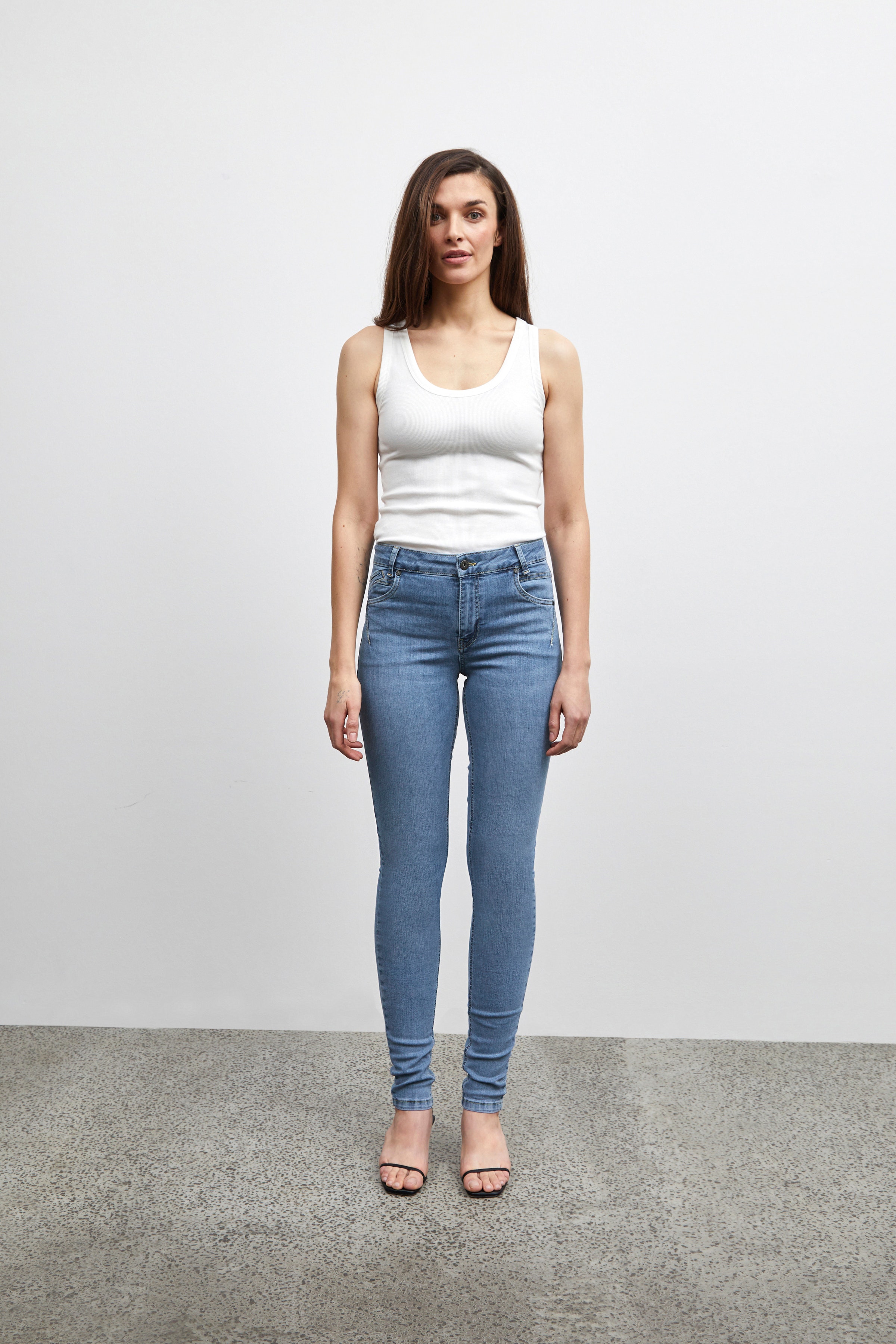 PZCARMEN Jeans LOOKBOOK FRONT 50204829-200008