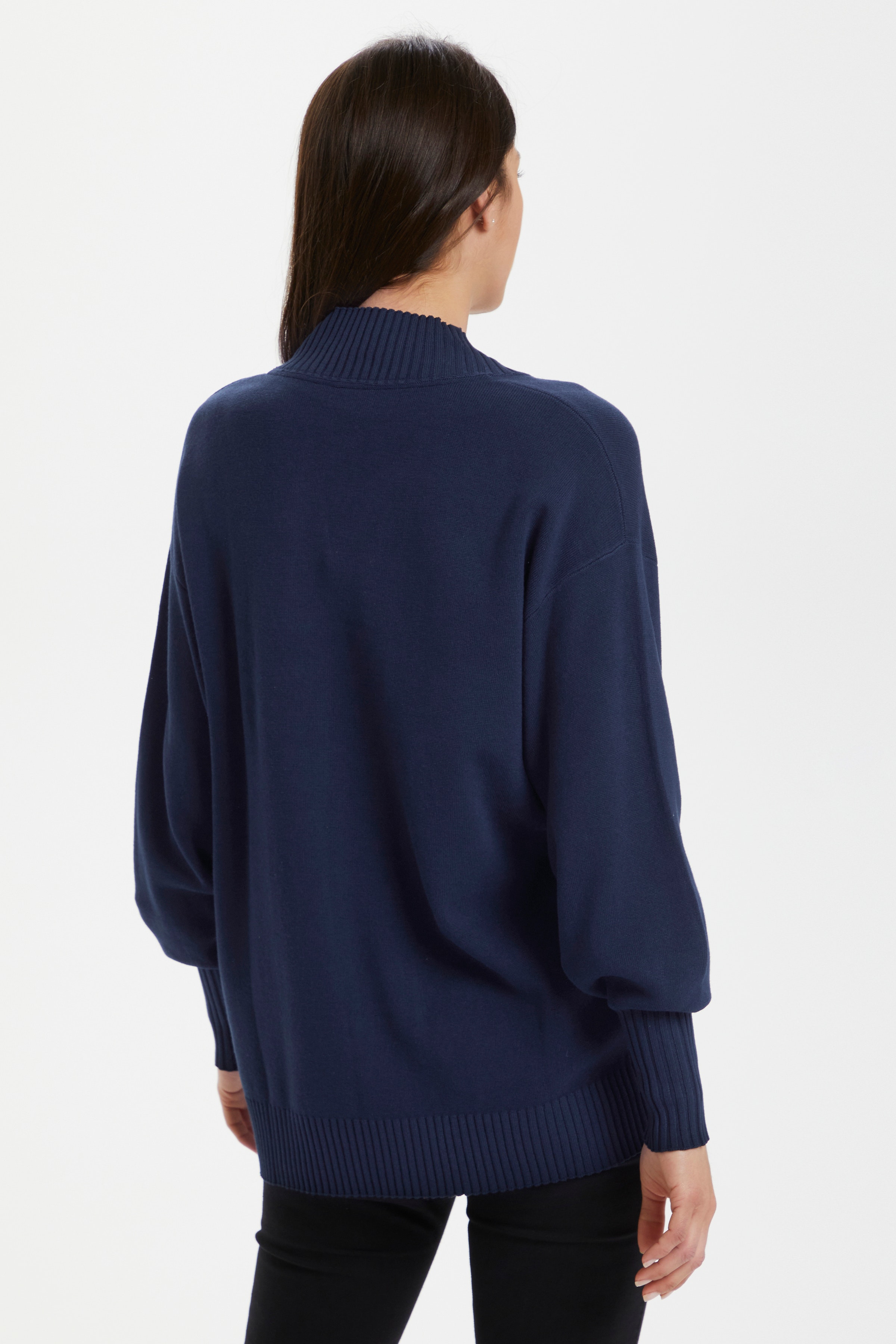 KAkiana Pullover LOOKBOOK BACK 10506141-194020