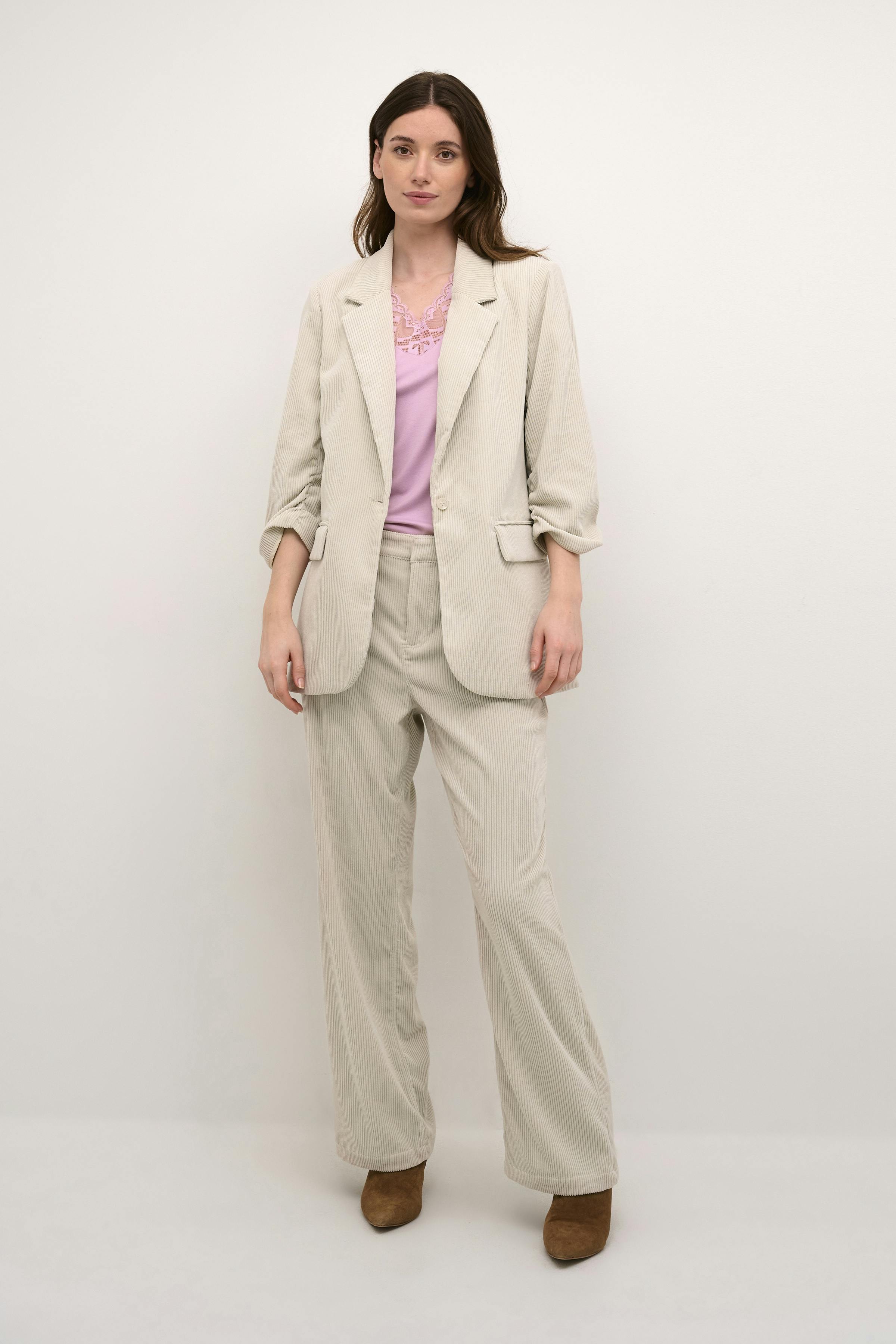 CRCory Blazer LOOKBOOK FRONT 10611806-130404