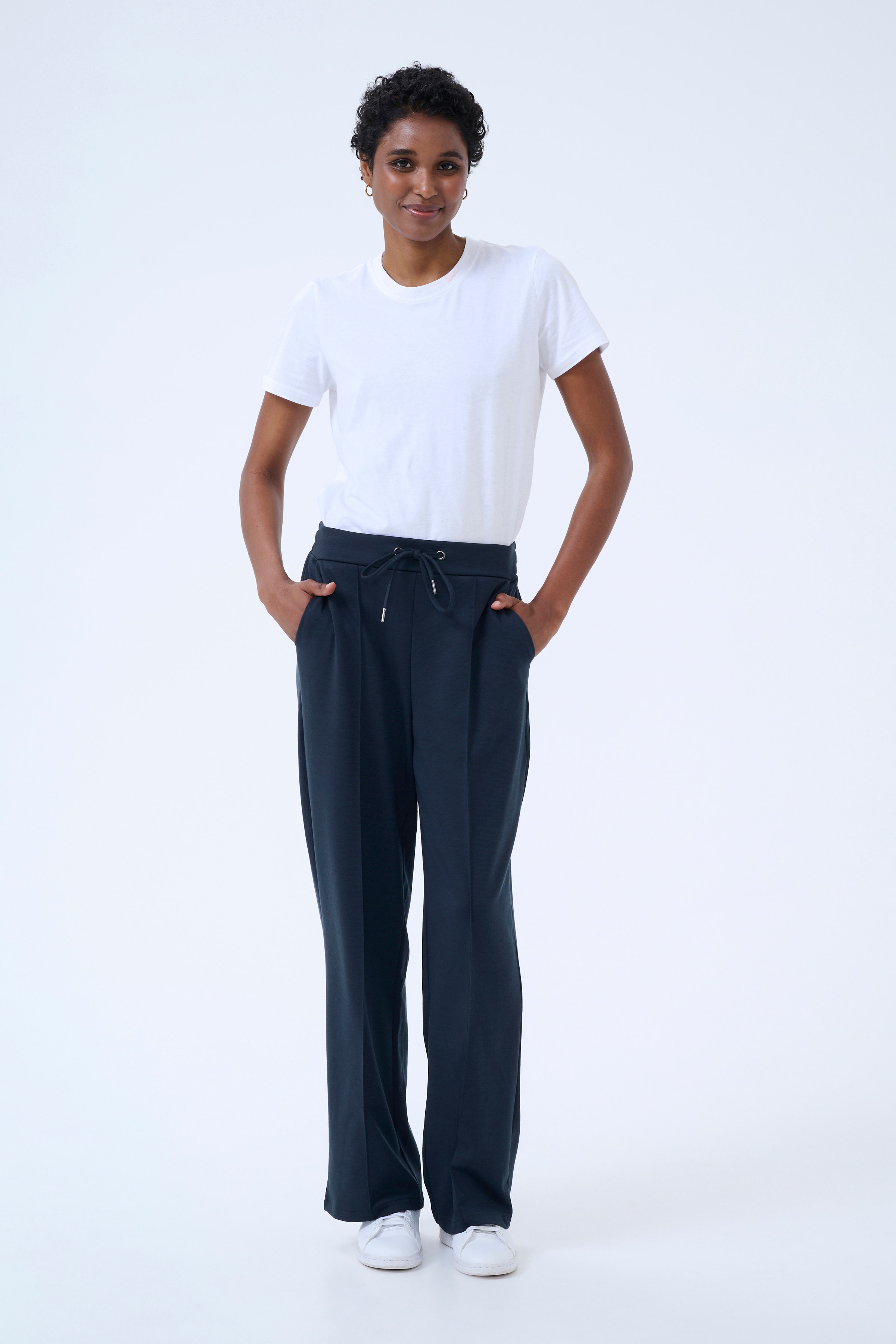 KAjenny Trousers LOOKBOOK FRONT 10508621-194020