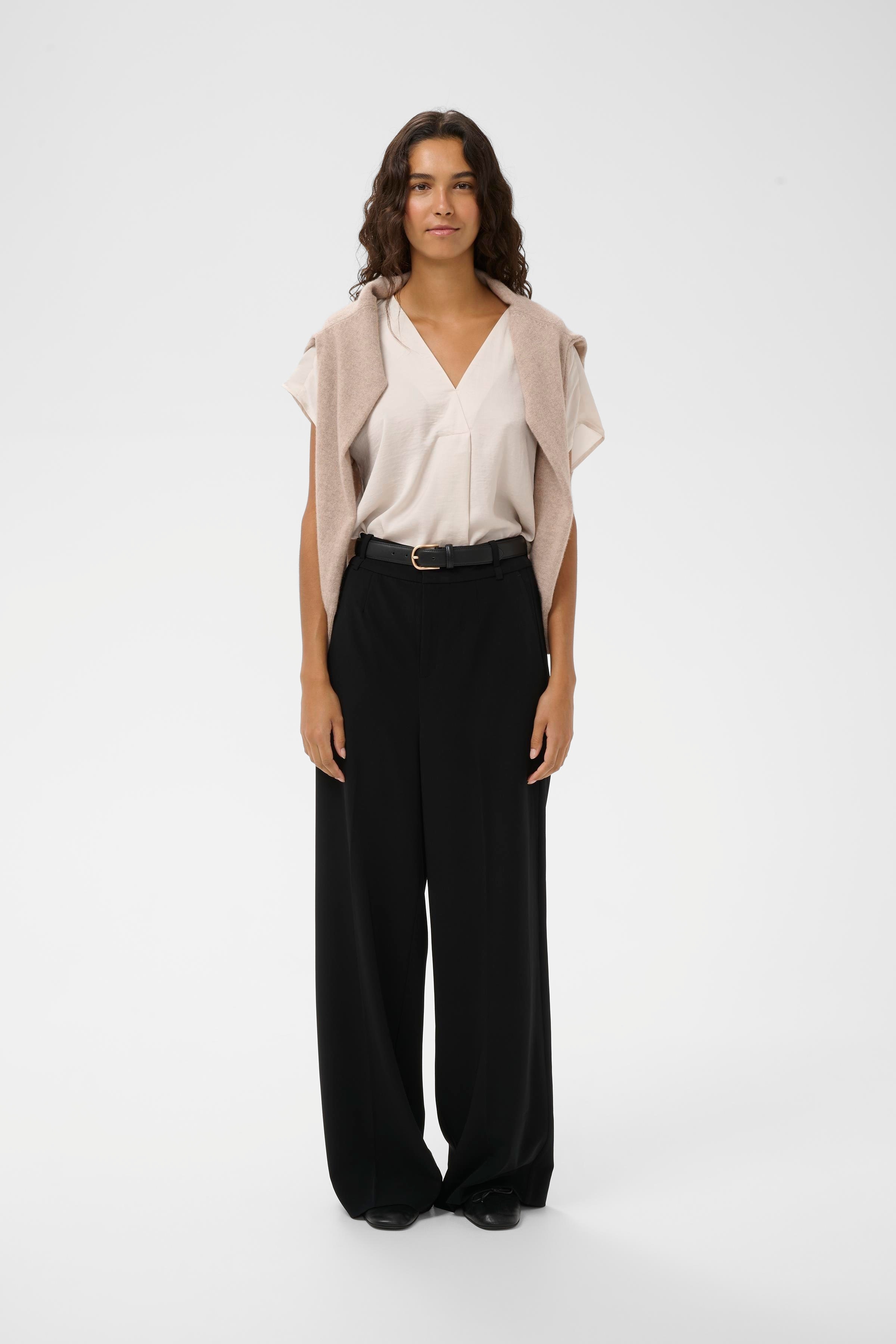 RindaIW Blouse LOOKBOOK FRONT 30105188-10053