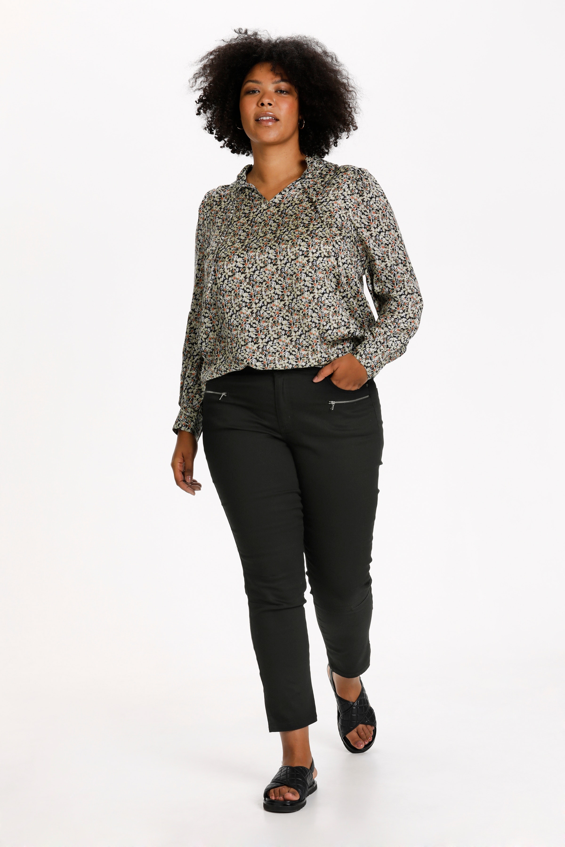 Twill-ankelbyxor LOOKBOOK FRONT 10580428-100121
