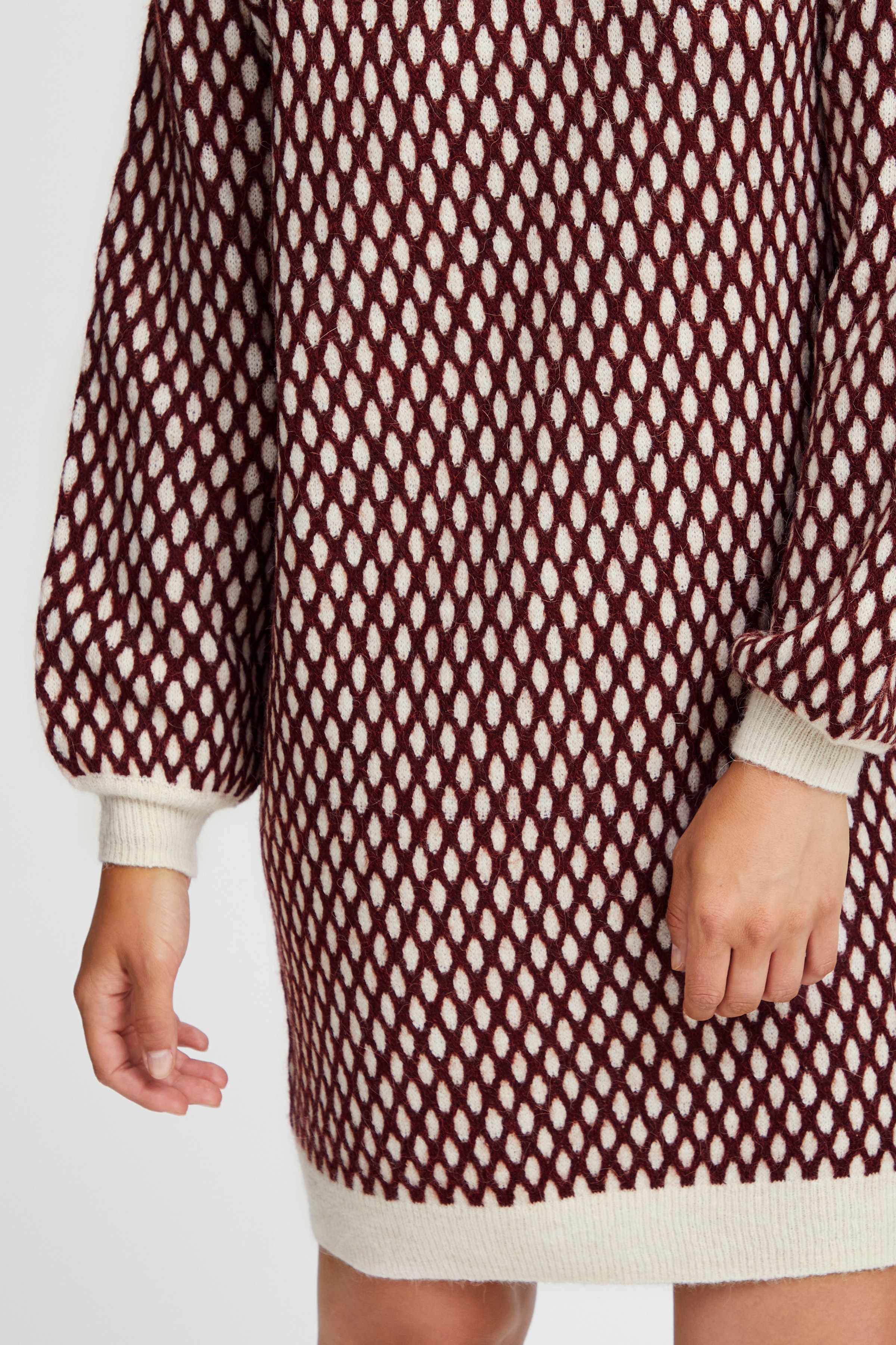 IHKAMARA Kjole LOOKBOOK DETAIL 20119942-191627