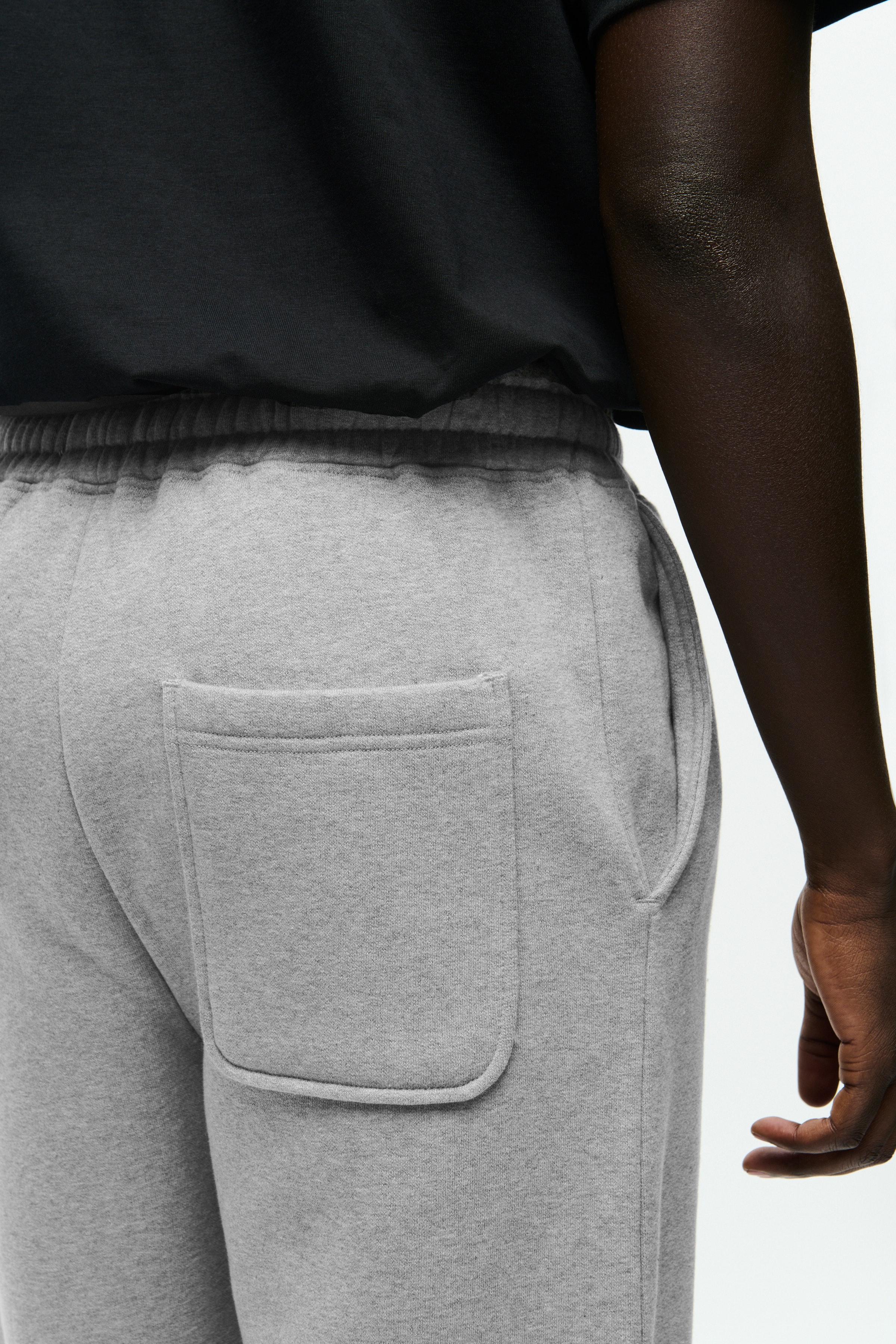 WWCal Sweatpants LOOKBOOK DETAIL 30251589-303736