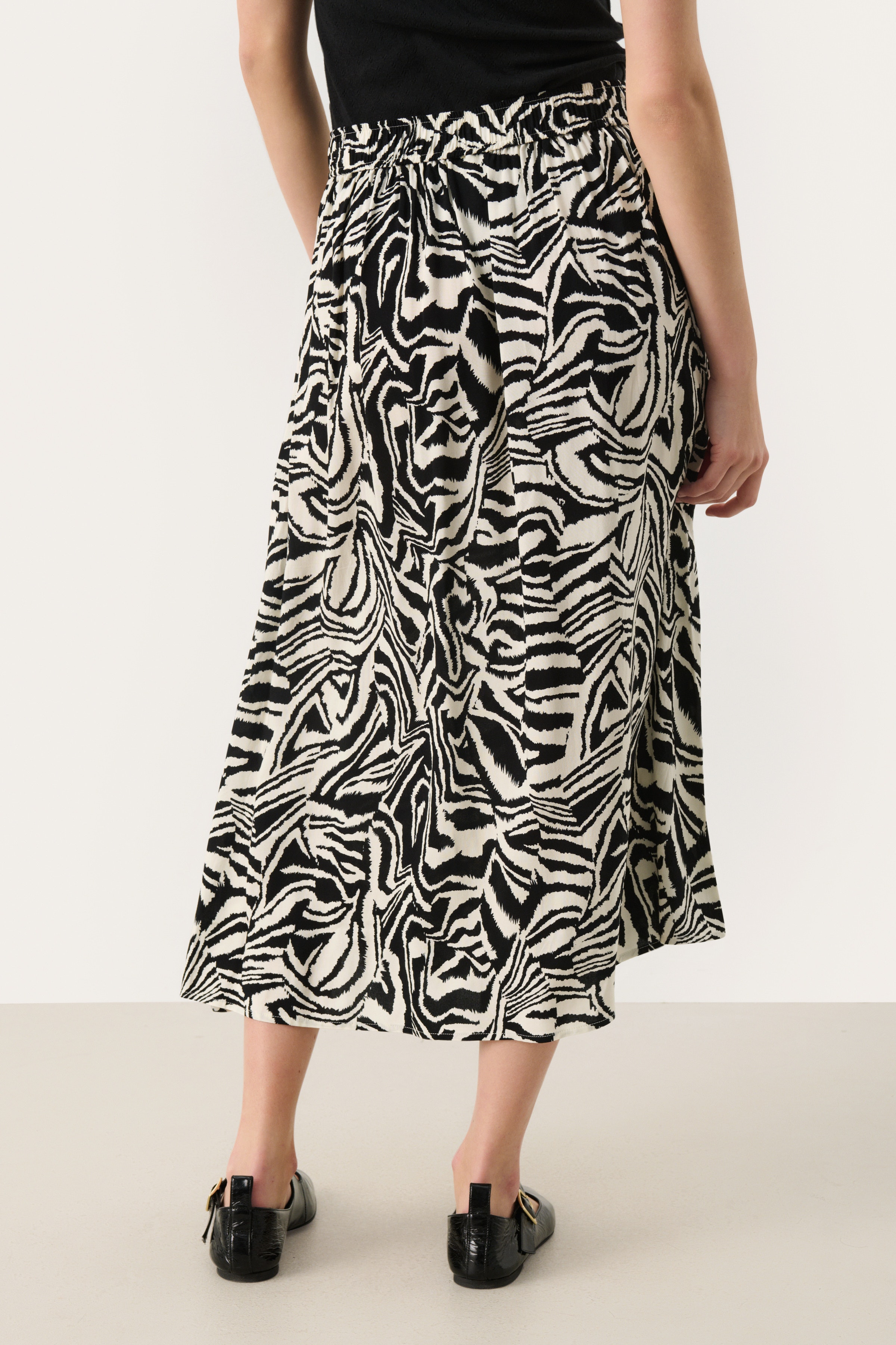 BiseraPW Nederdel LOOKBOOK BACK 30308685-304011